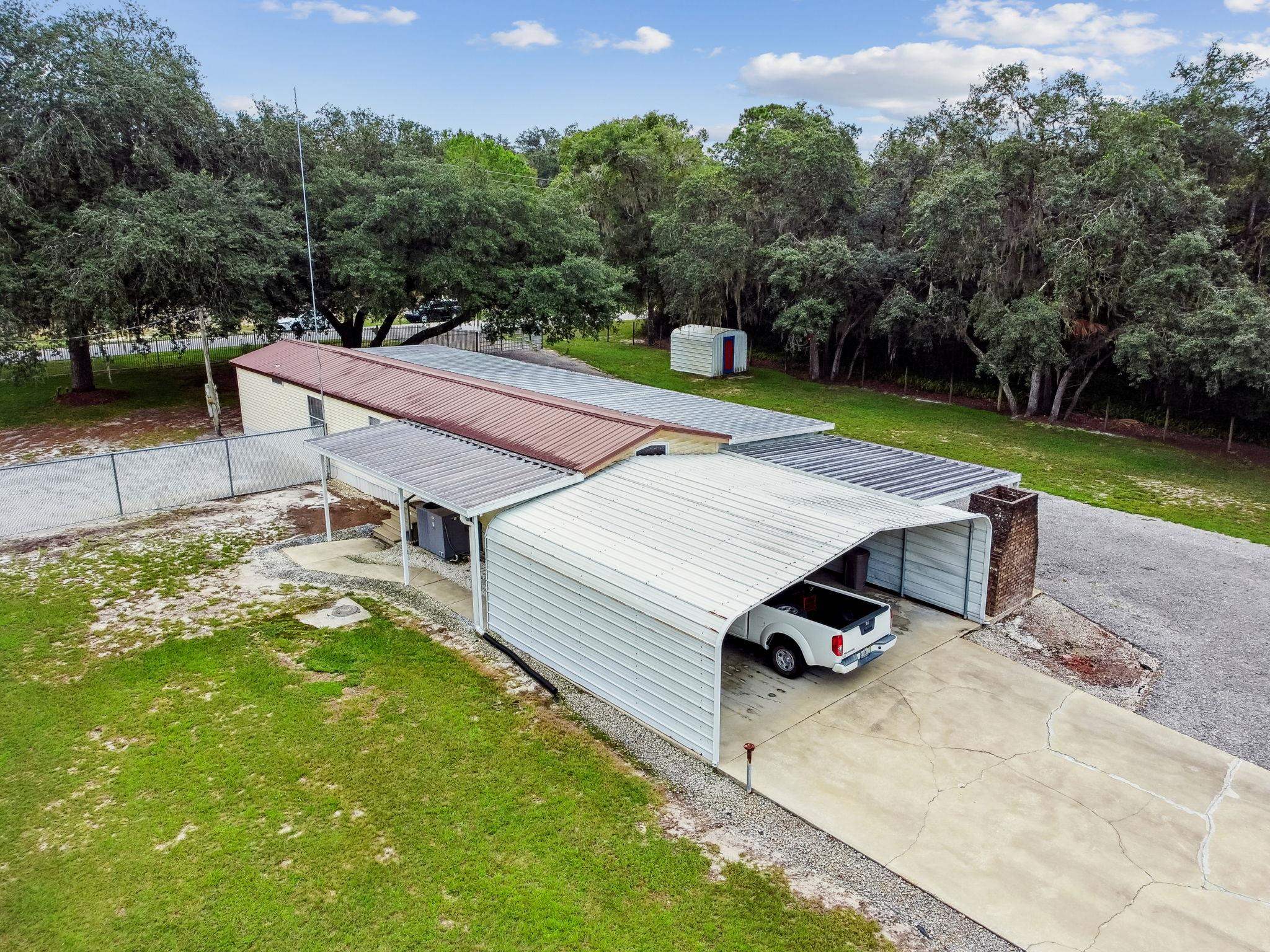 Image 84 of 90 For 135 Lake Como Dr