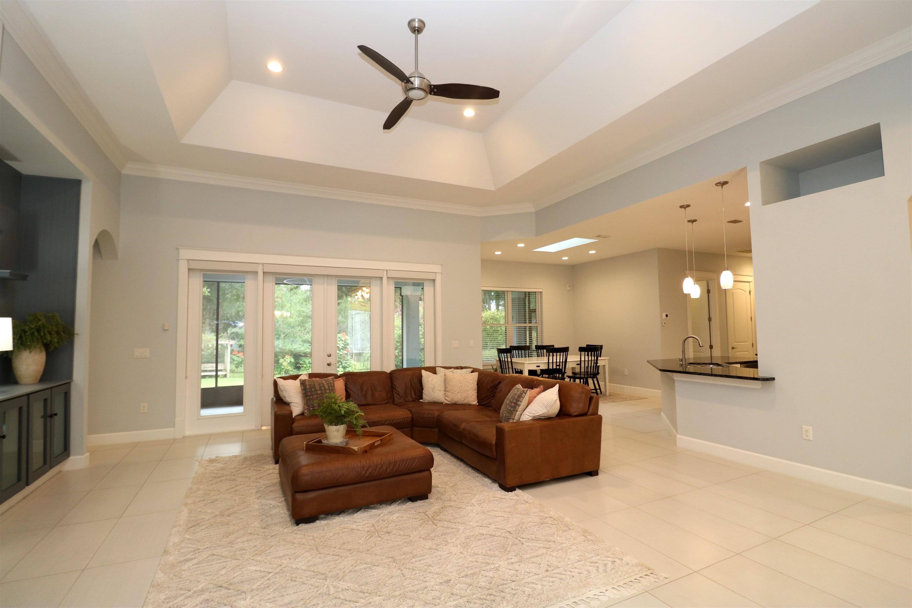Image 3 of 62 For 740 Old Loggers Way