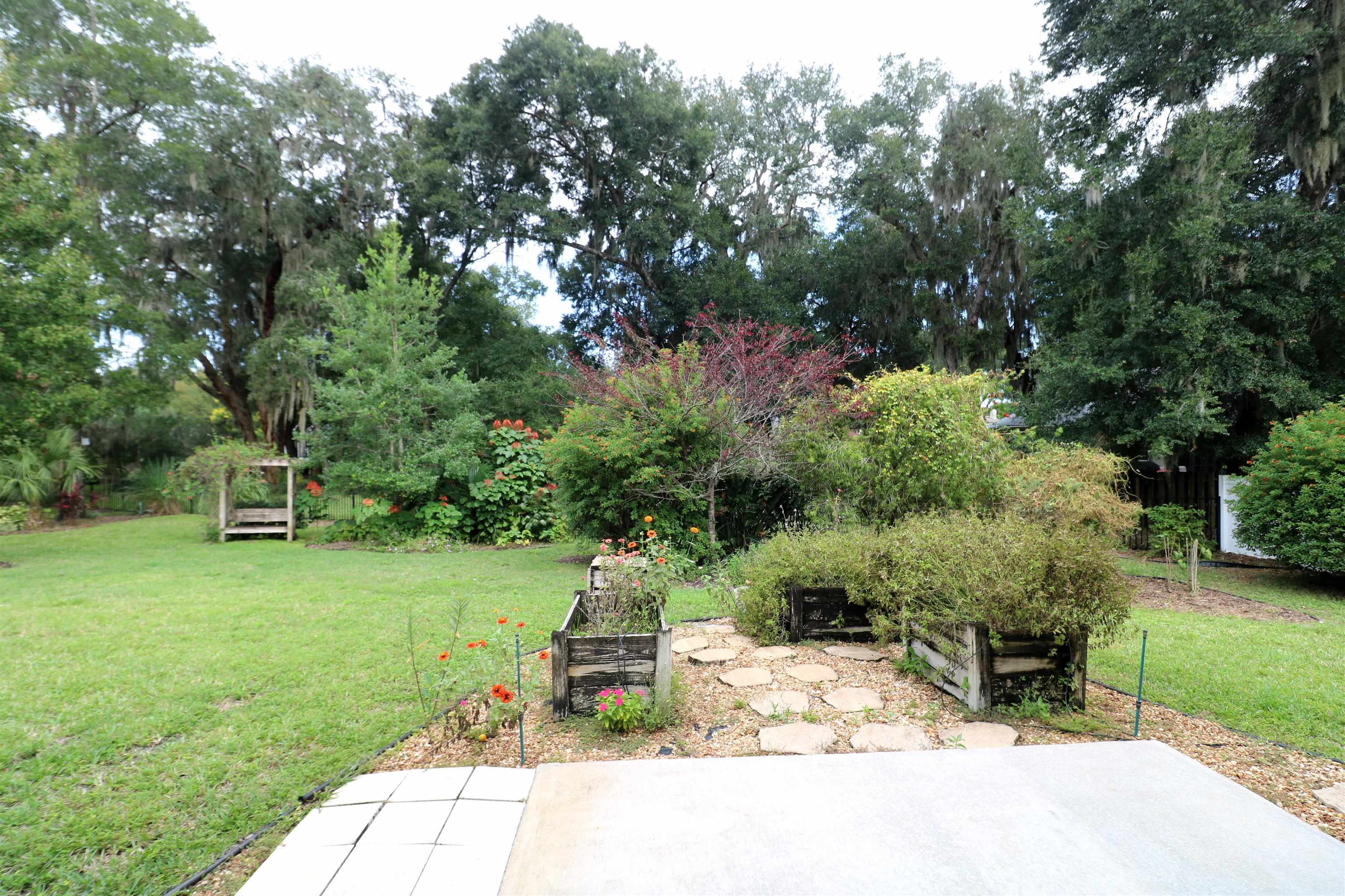 Image 54 of 62 For 740 Old Loggers Way