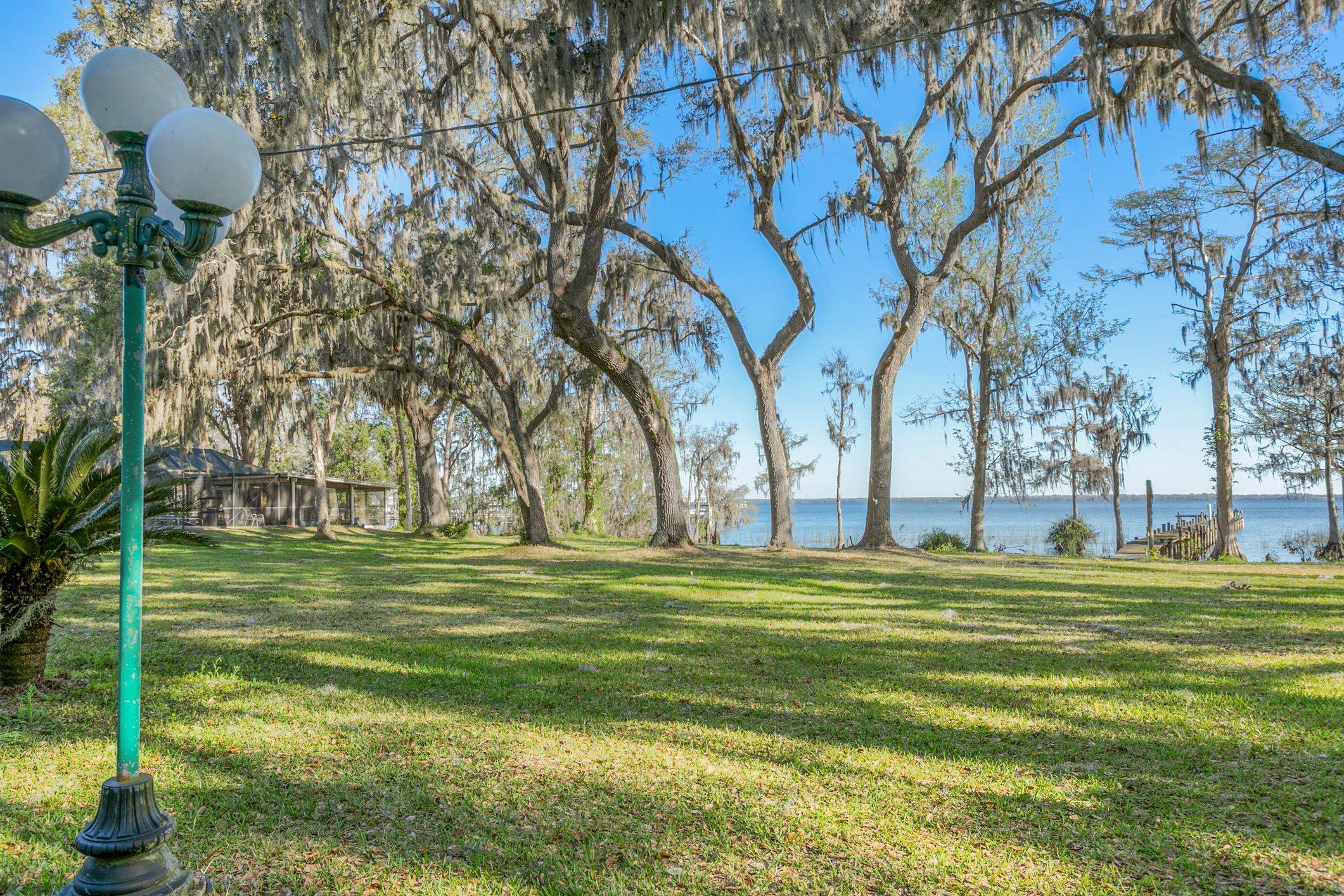 Details for 105 Union Ave, Crescent City, FL 32112