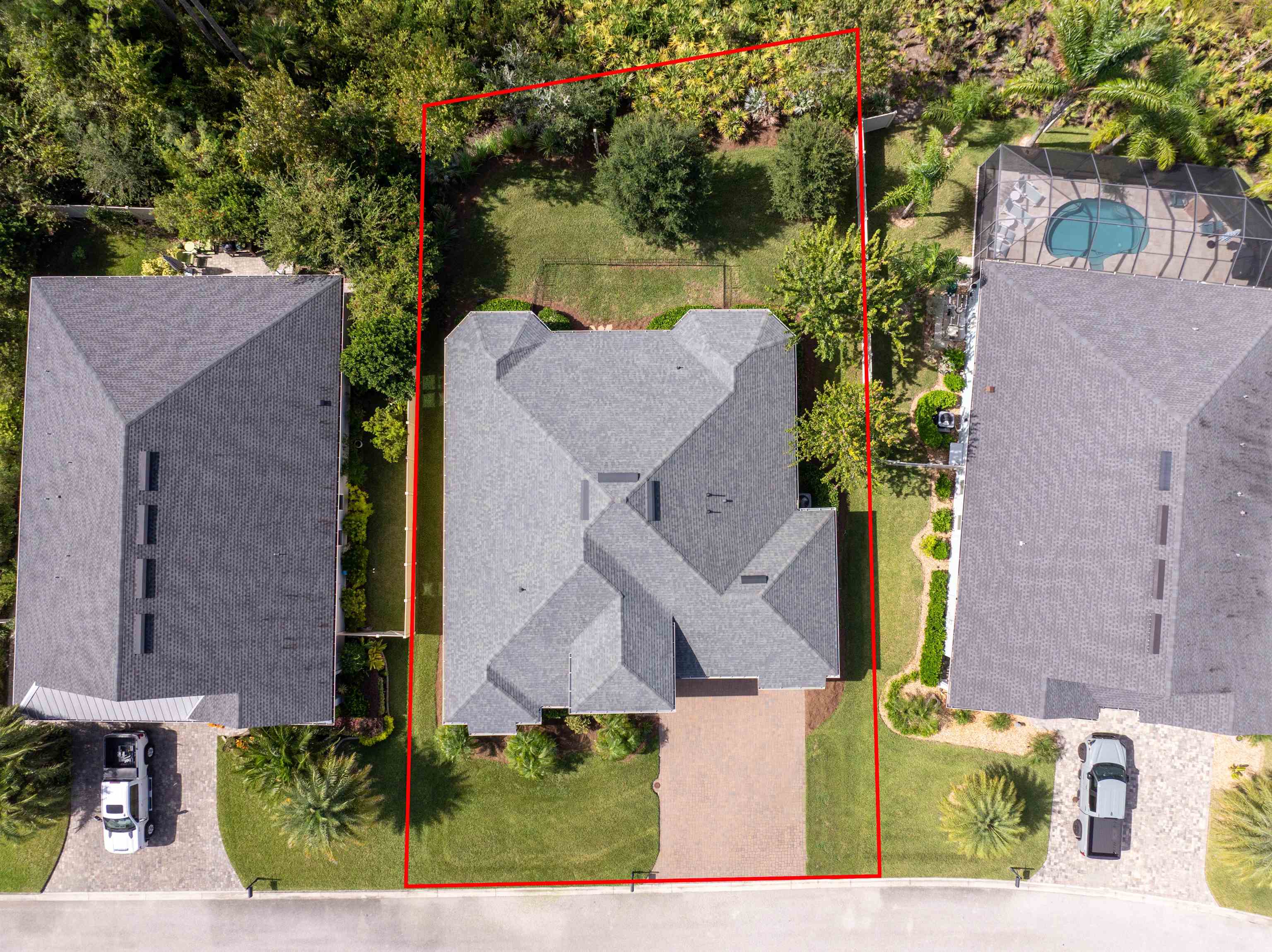 Image 16 of 51 For 409 Pescado Dr