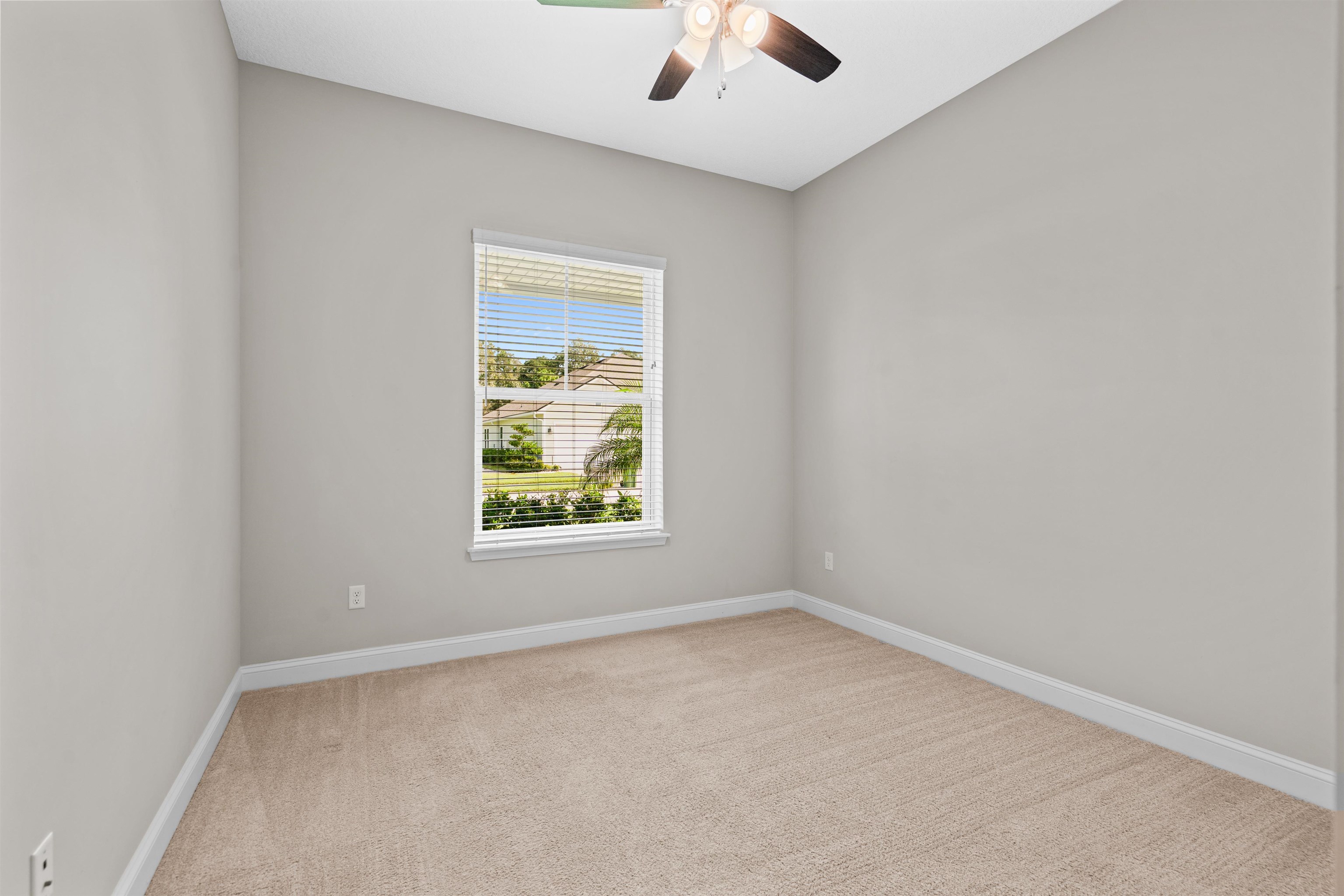 Image 42 of 51 For 409 Pescado Dr