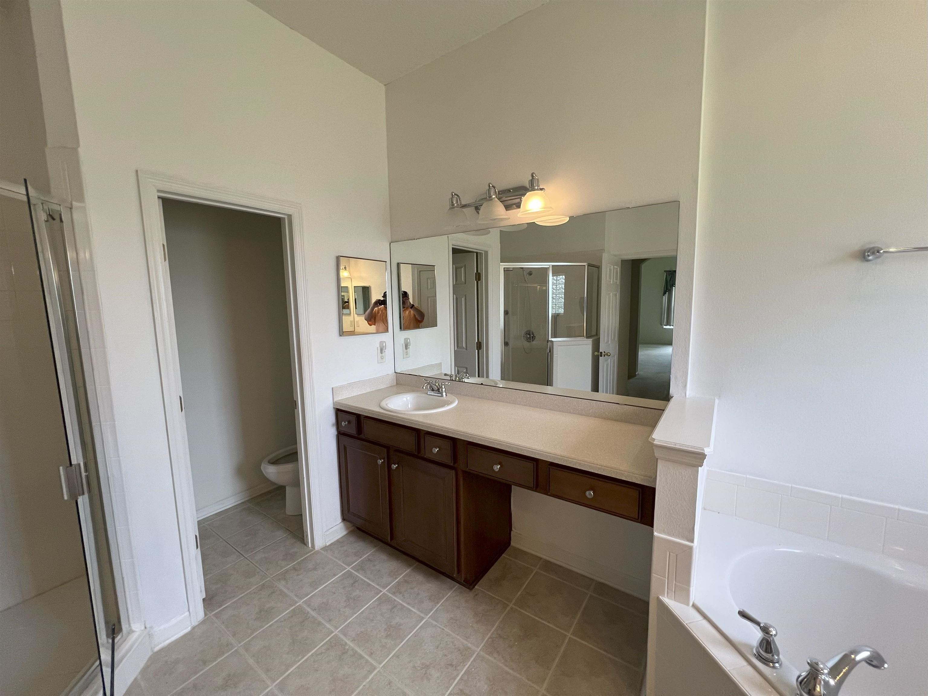 Image 20 of 41 For 5850 Cypress Estates Drive