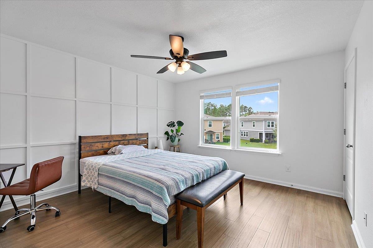 Image 18 of 42 For 138 Servia Dr