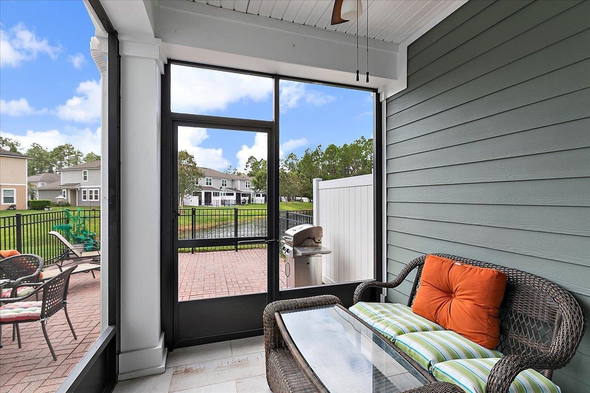 Image 24 of 42 For 138 Servia Dr