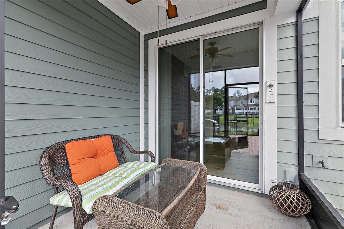 Image 26 of 42 For 138 Servia Dr