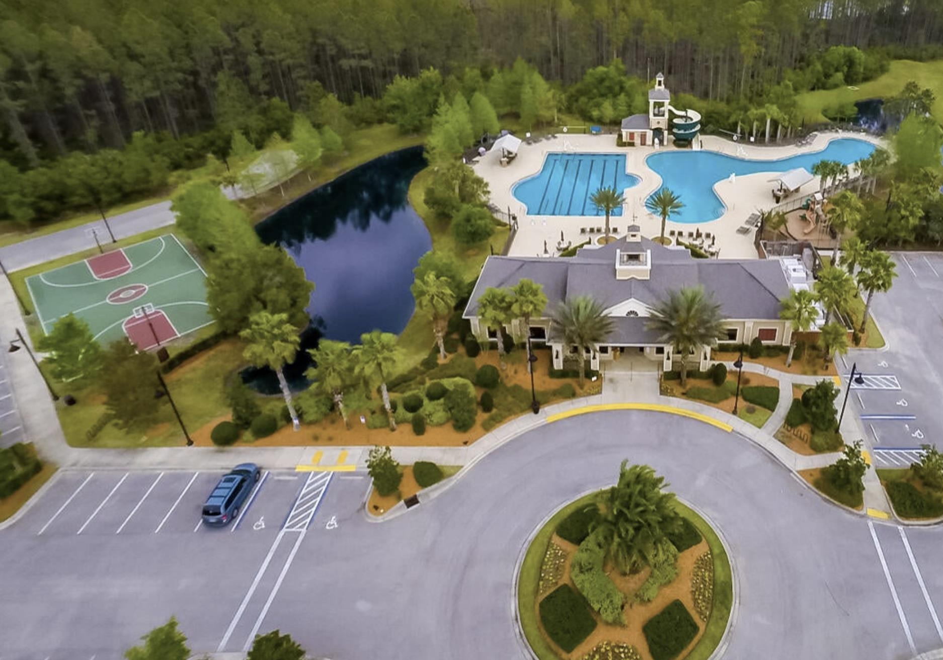 Image 32 of 42 For 138 Servia Dr