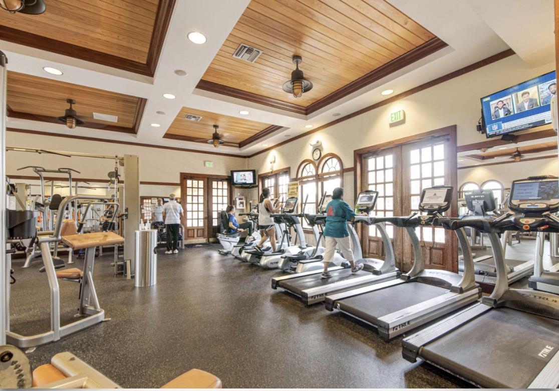 Image 34 of 42 For 138 Servia Dr