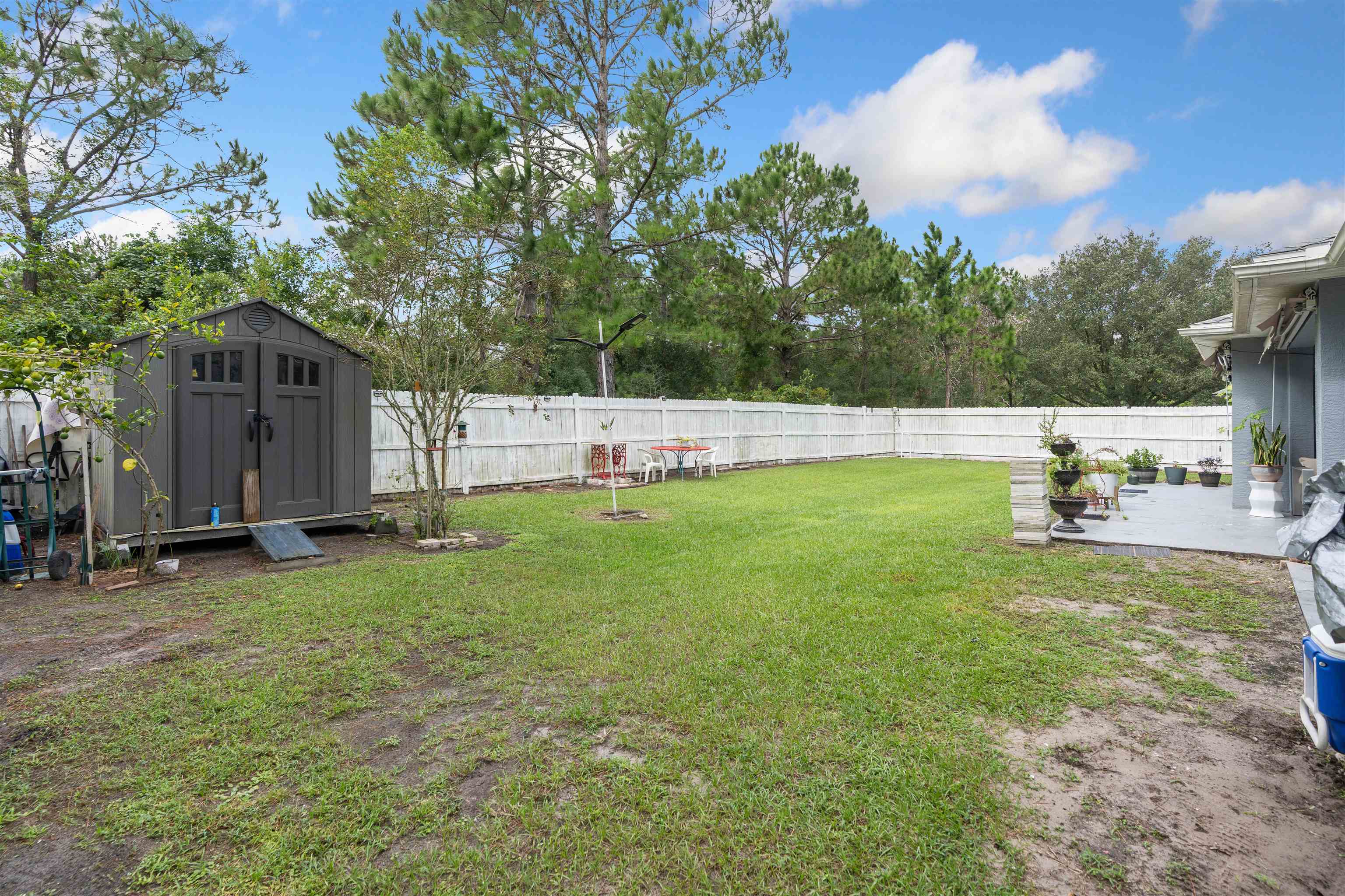 Image 42 of 61 For 84 Buttonworth Dr