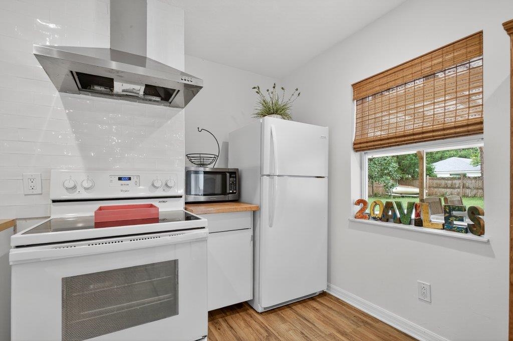 Image 14 of 53 For 20 Aviles Dr