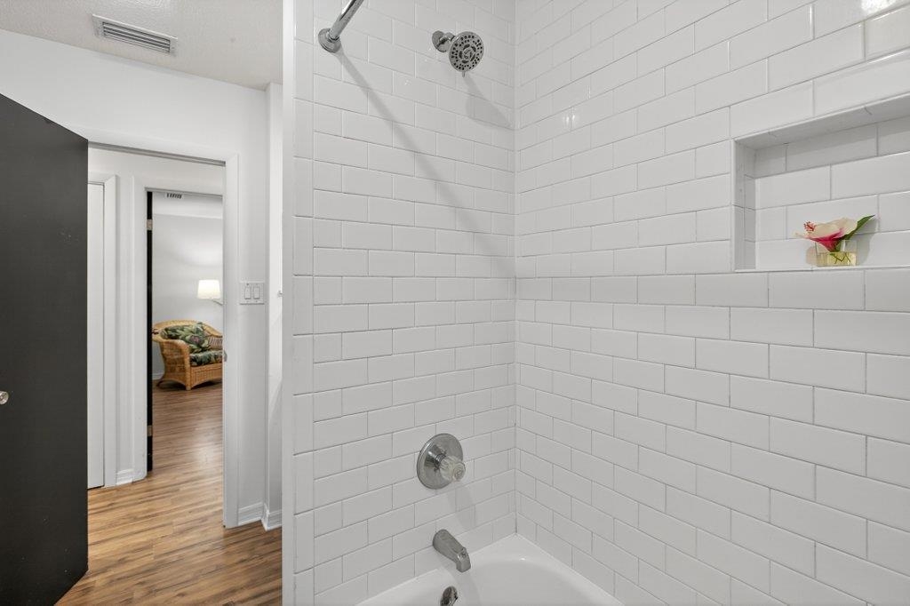 Image 18 of 53 For 20 Aviles Dr