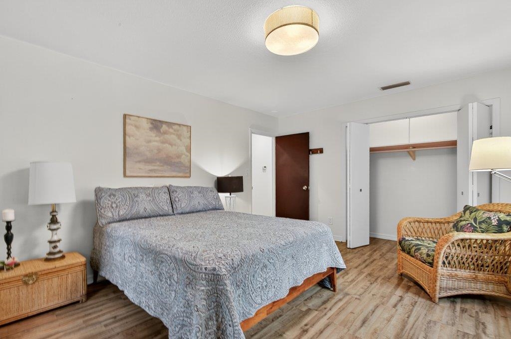 Image 22 of 53 For 20 Aviles Dr