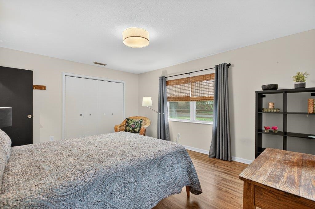 Image 23 of 53 For 20 Aviles Dr