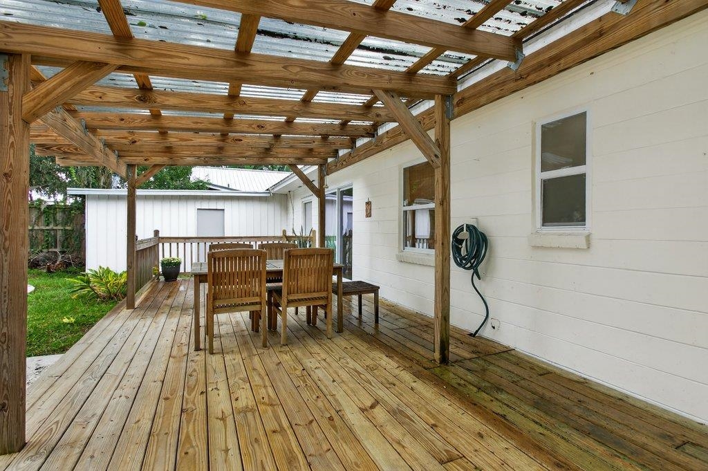 Image 27 of 53 For 20 Aviles Dr