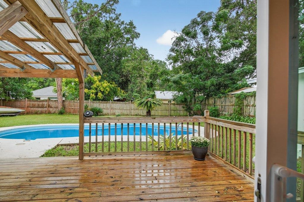 Image 28 of 53 For 20 Aviles Dr