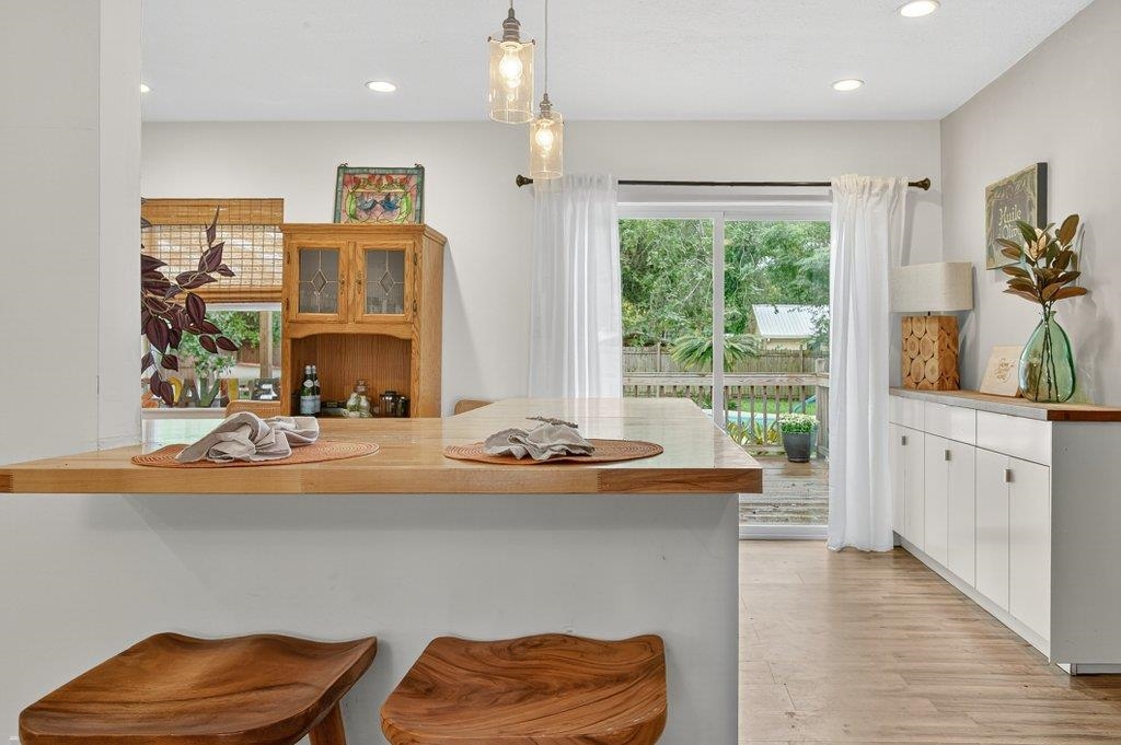 Image 9 of 53 For 20 Aviles Dr