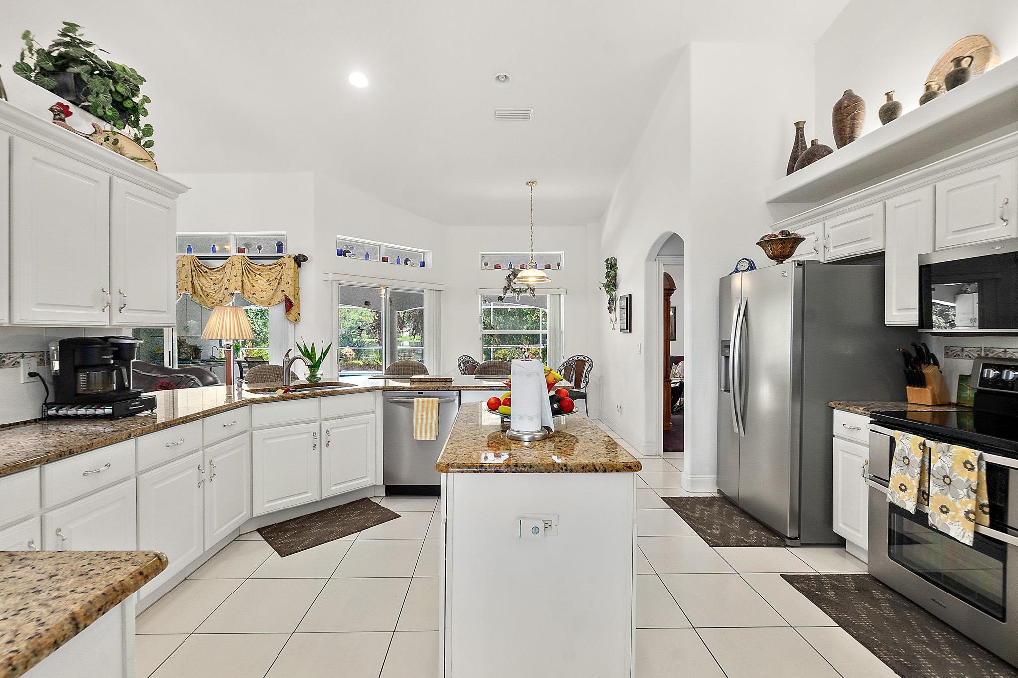 Image 34 of 66 For 47 Kathleen Trl