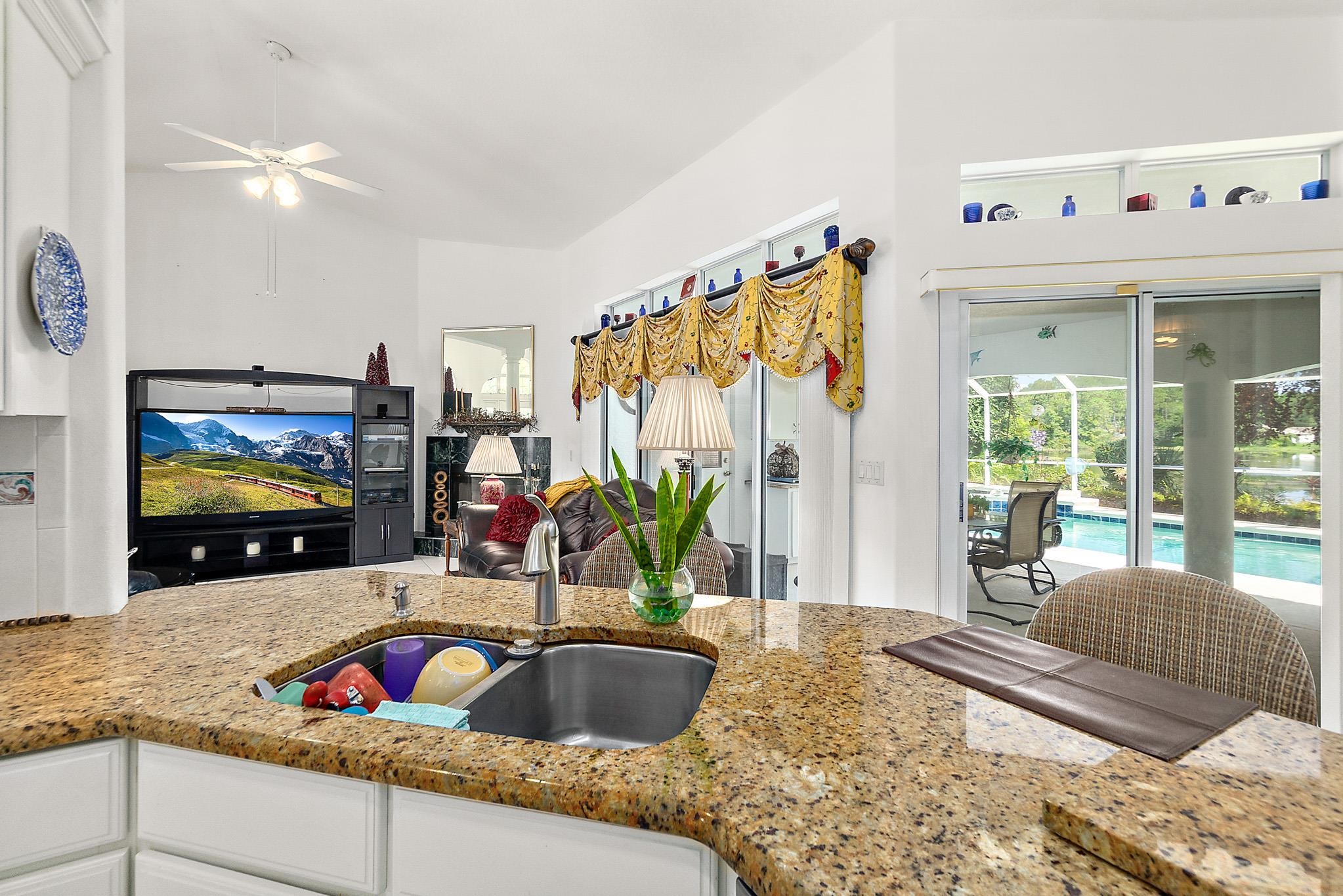 Image 35 of 66 For 47 Kathleen Trl