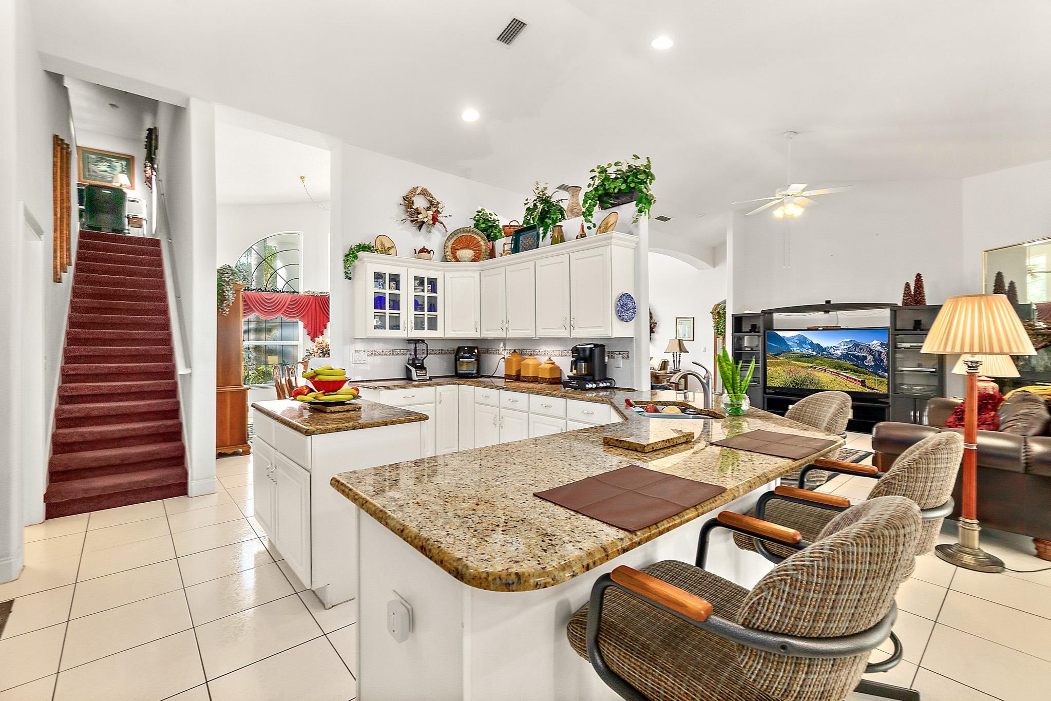 Image 38 of 66 For 47 Kathleen Trl