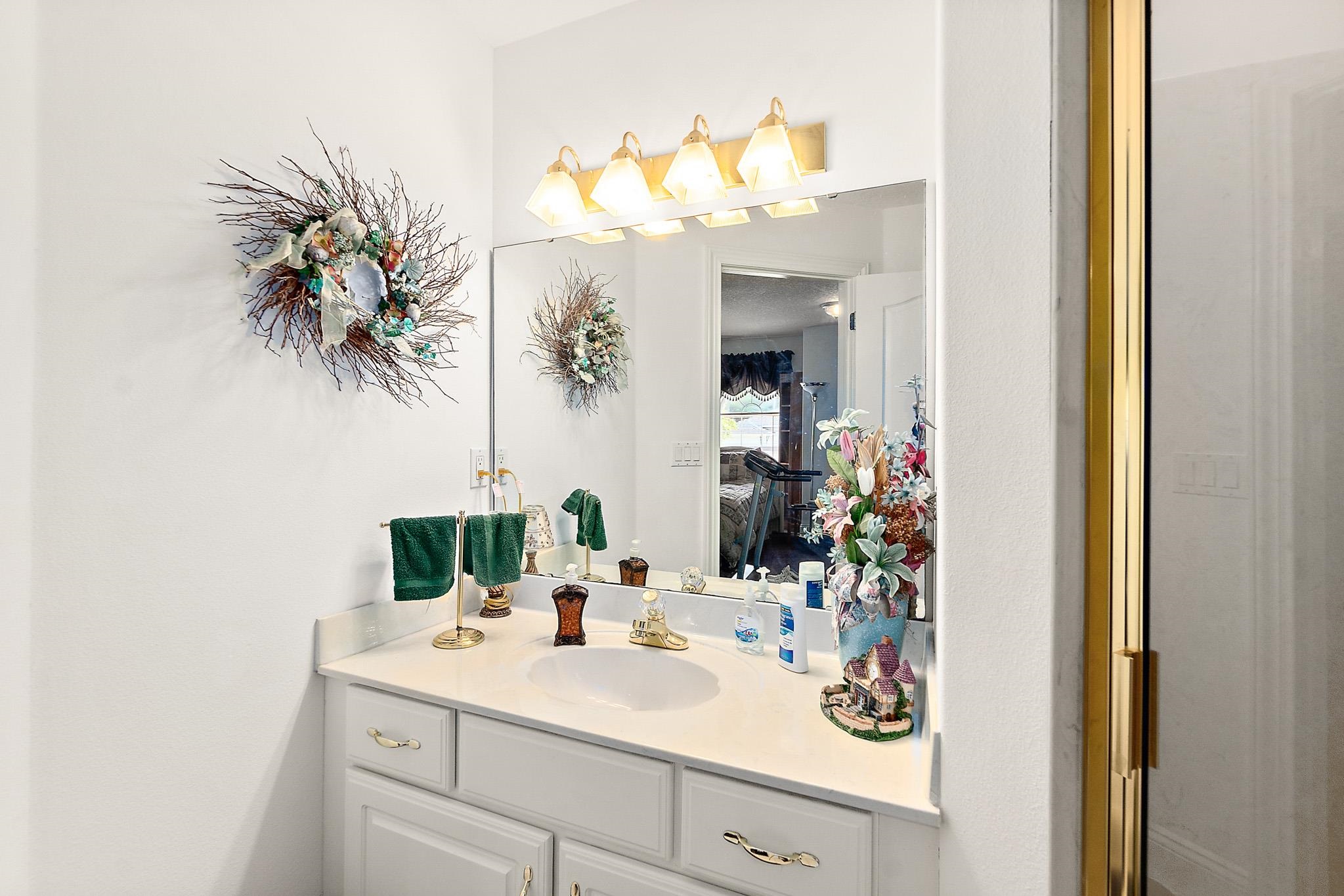 Image 43 of 66 For 47 Kathleen Trl