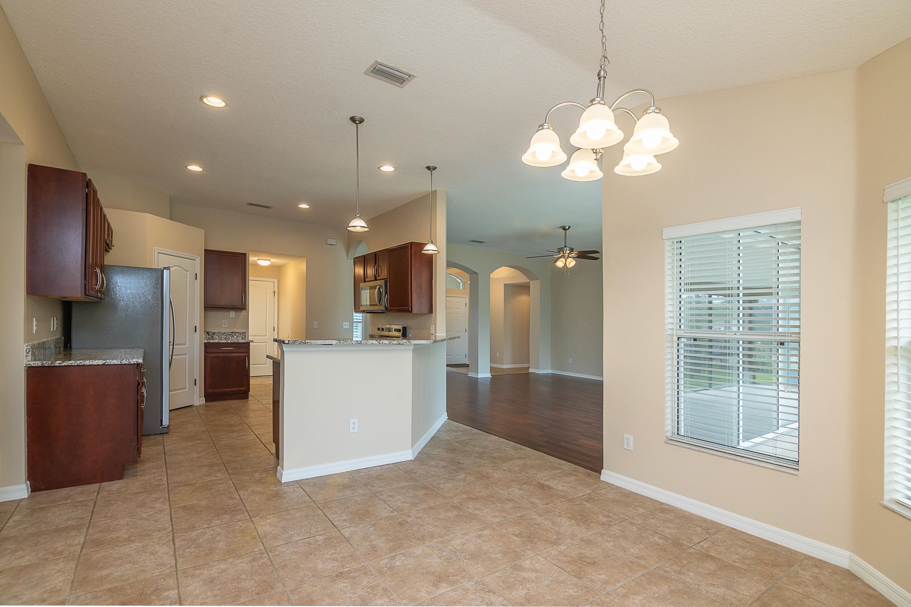 Image 13 of 51 For 734 Needle Grass Dr.