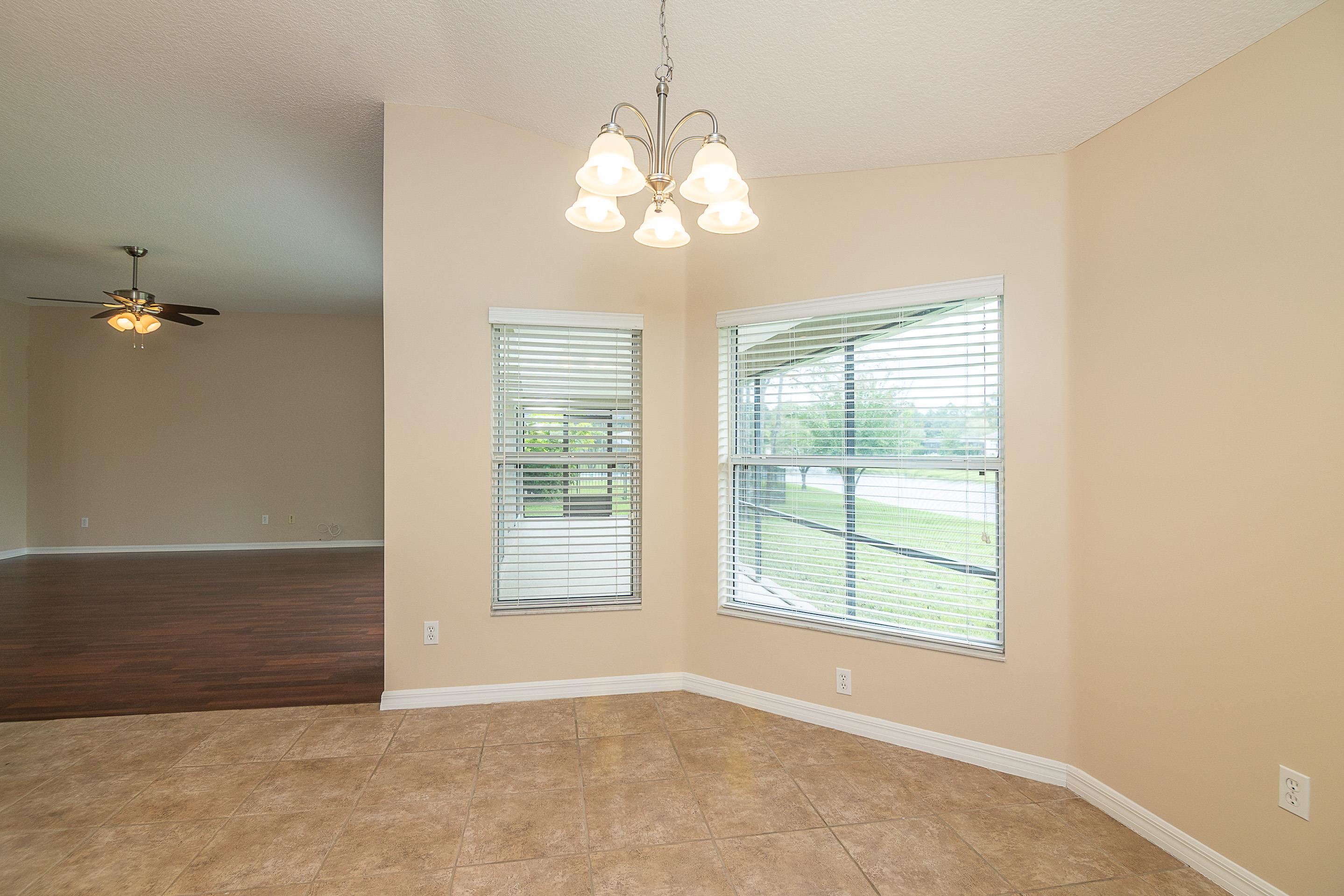 Image 14 of 51 For 734 Needle Grass Dr.
