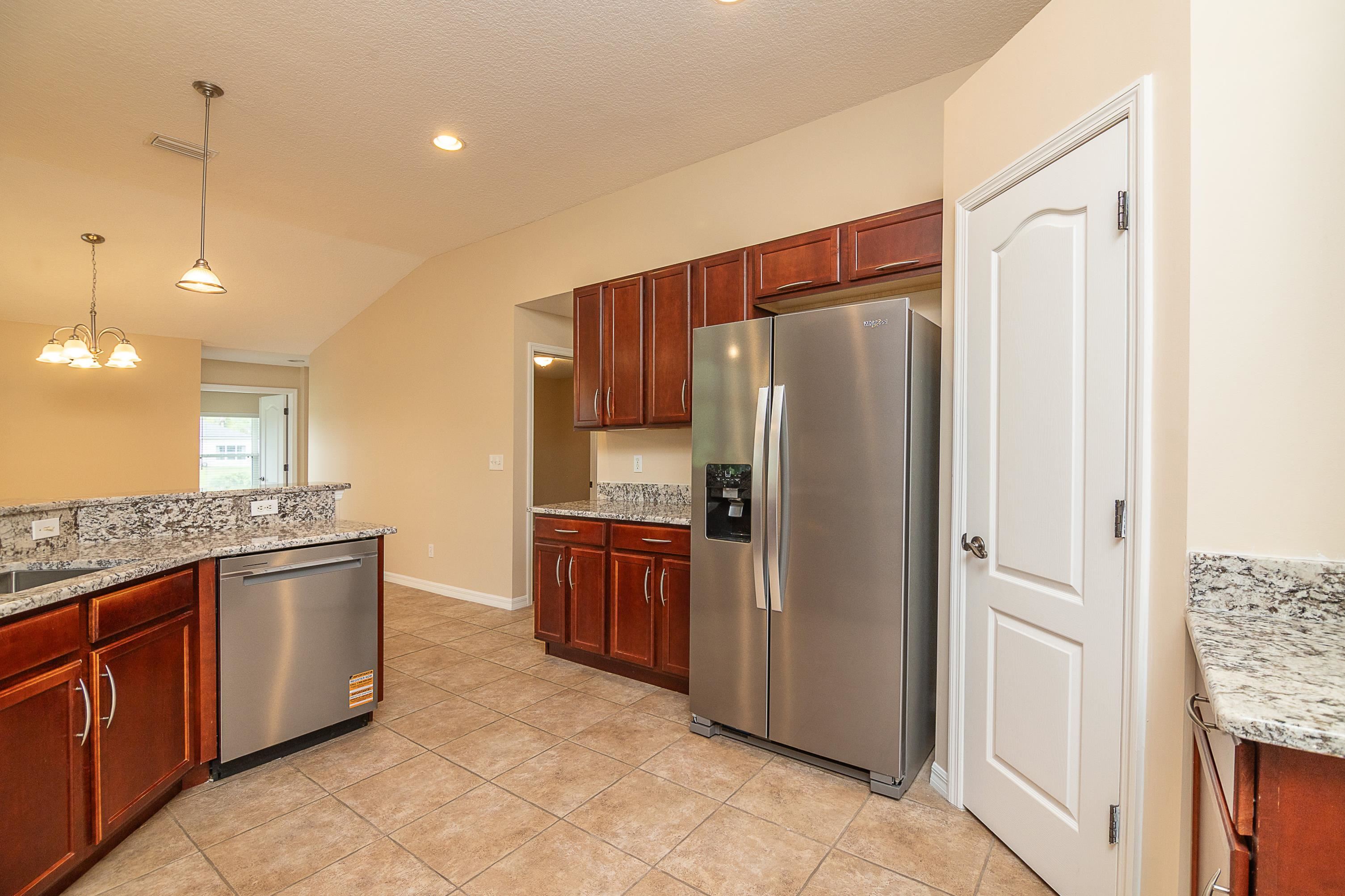 Image 16 of 51 For 734 Needle Grass Dr.
