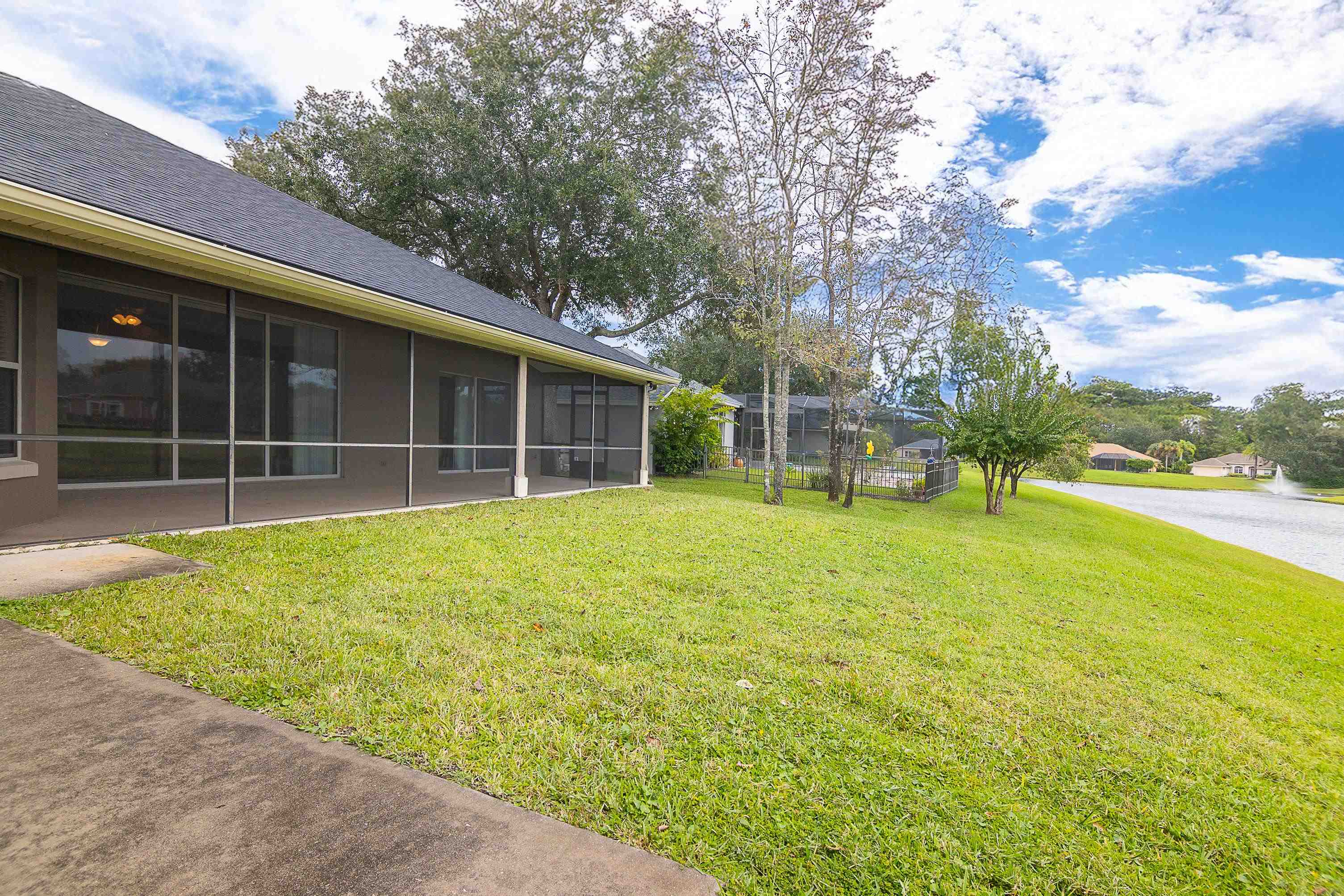 Image 41 of 51 For 734 Needle Grass Dr.