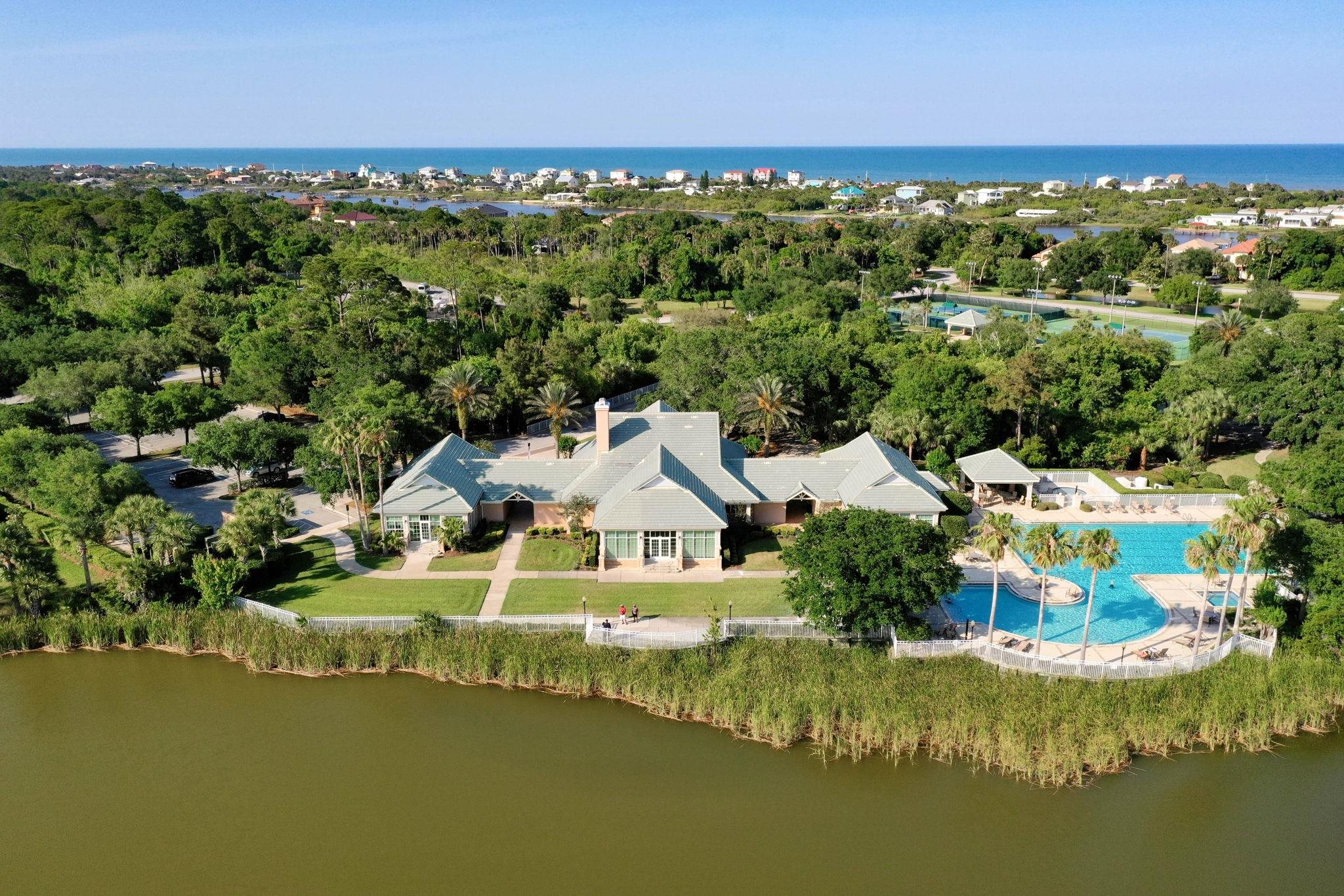 Image 19 of 44 For 284 Riverwalk Dr S