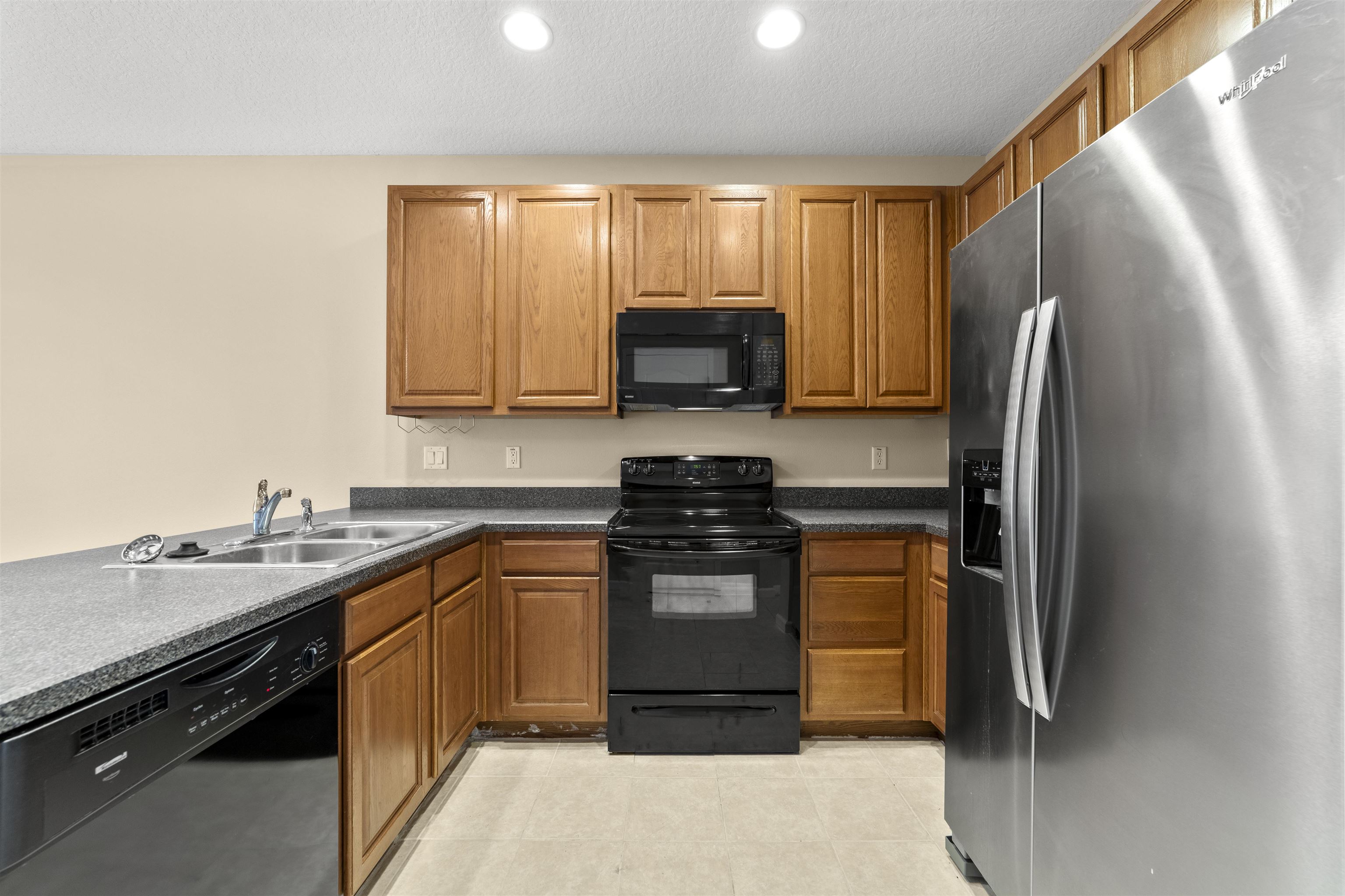 Image 14 of 30 For 652 Drake Bay Ter