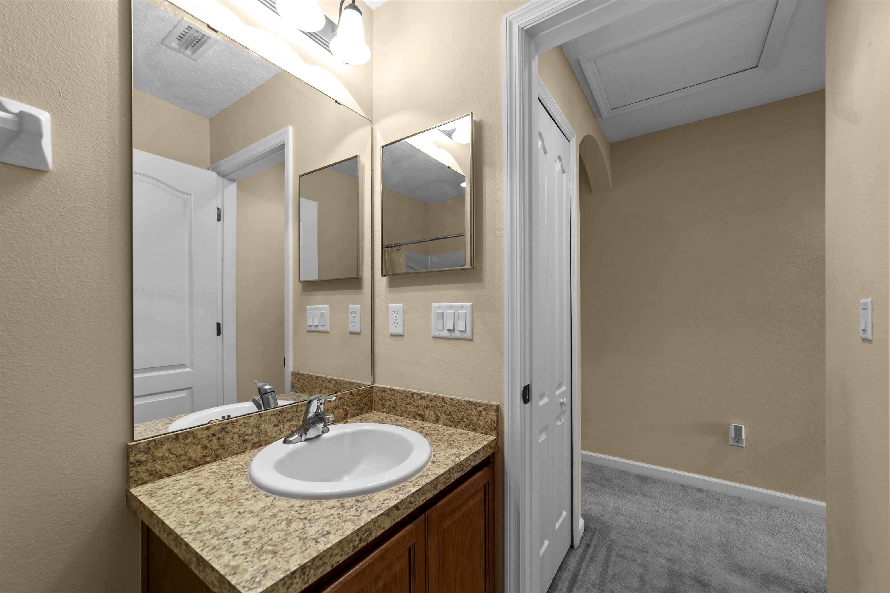 Image 26 of 30 For 652 Drake Bay Ter