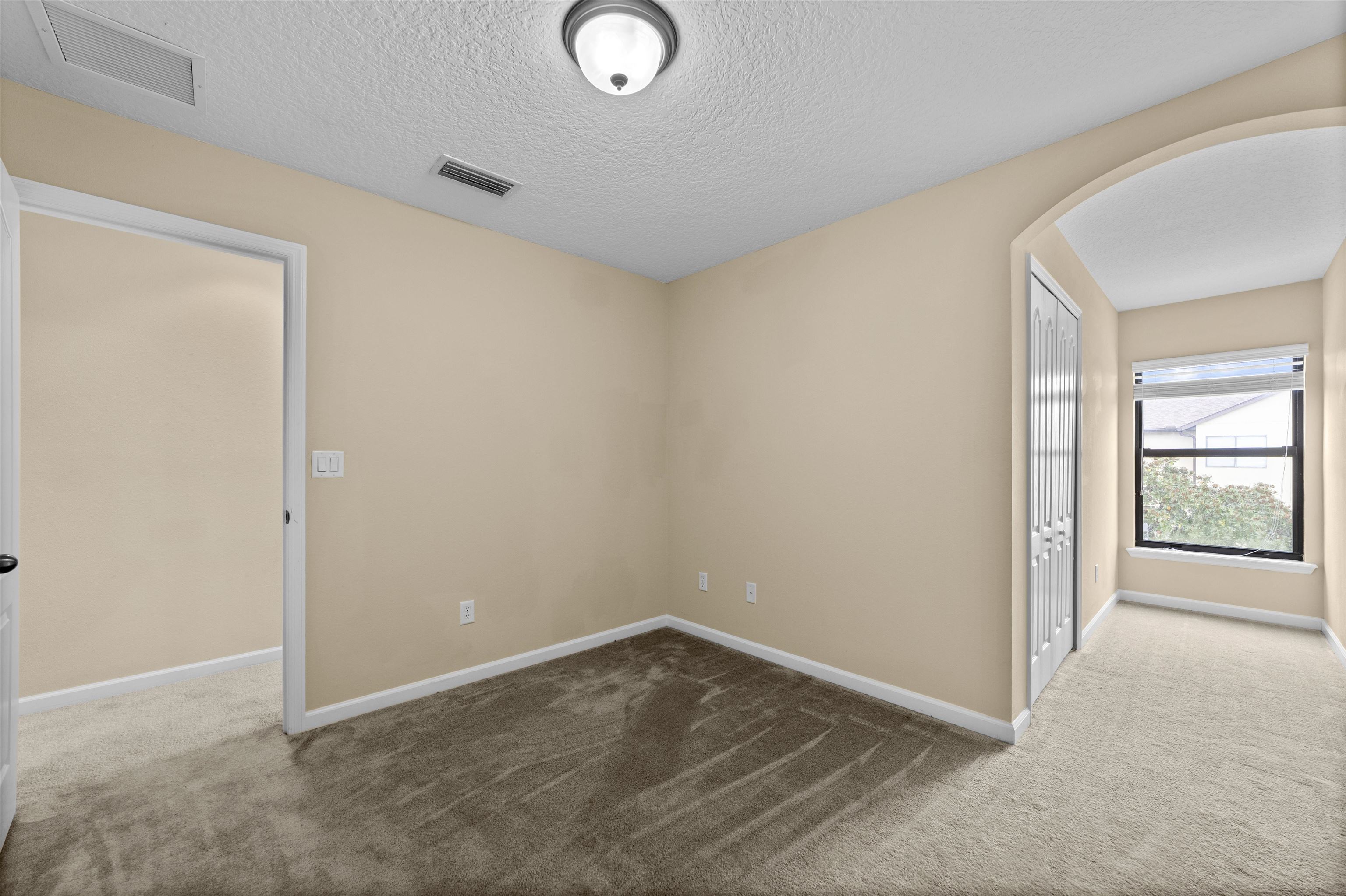 Image 27 of 30 For 652 Drake Bay Ter