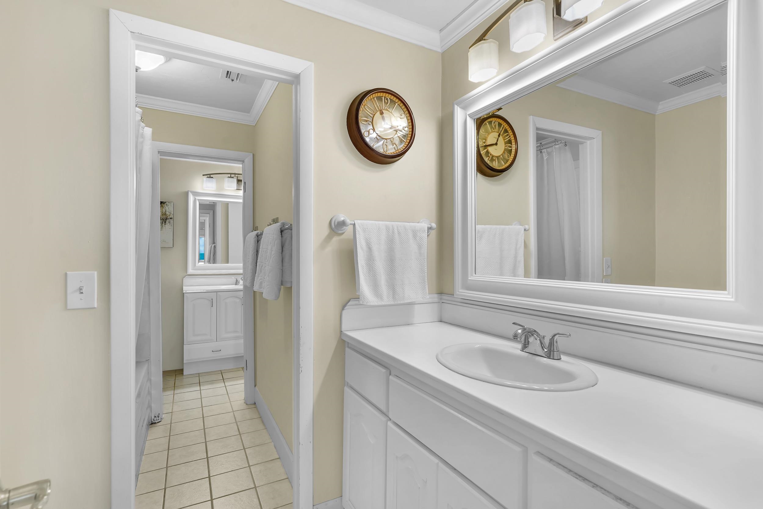 Image 24 of 39 For 3385 Coastal Hwy  1