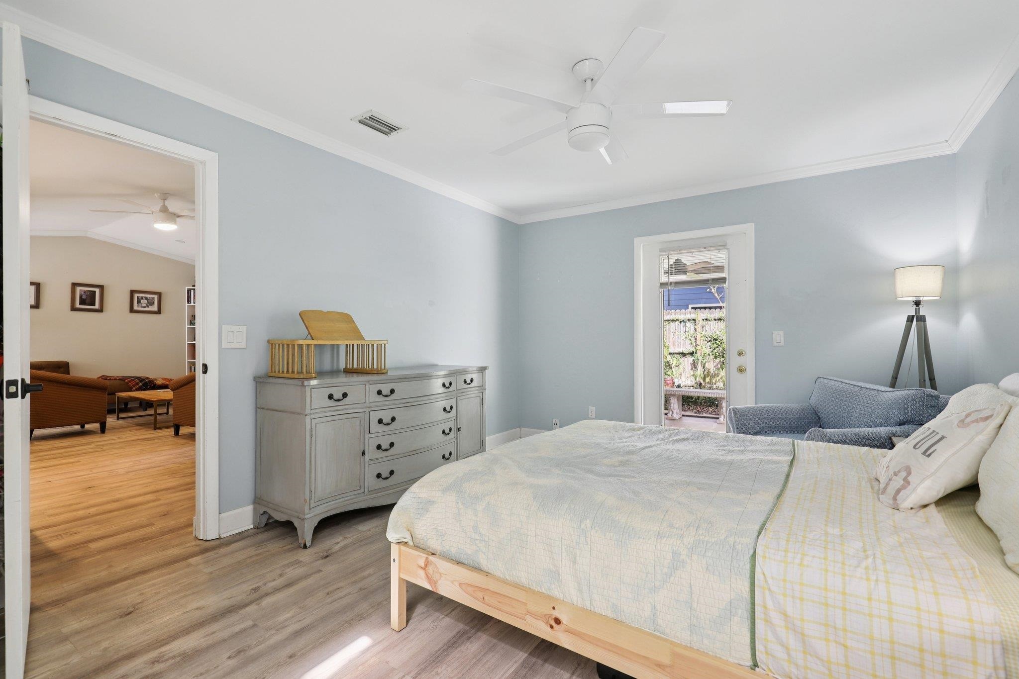 Image 20 of 75 For 133 Pelican Rd + Adu