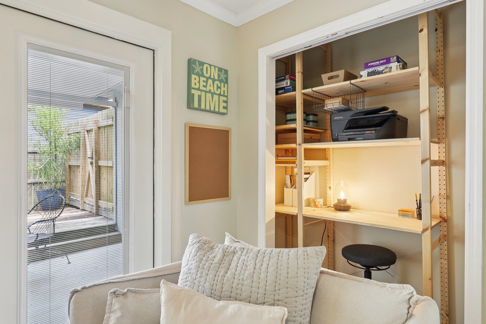 Image 28 of 75 For 133 Pelican Rd + Adu