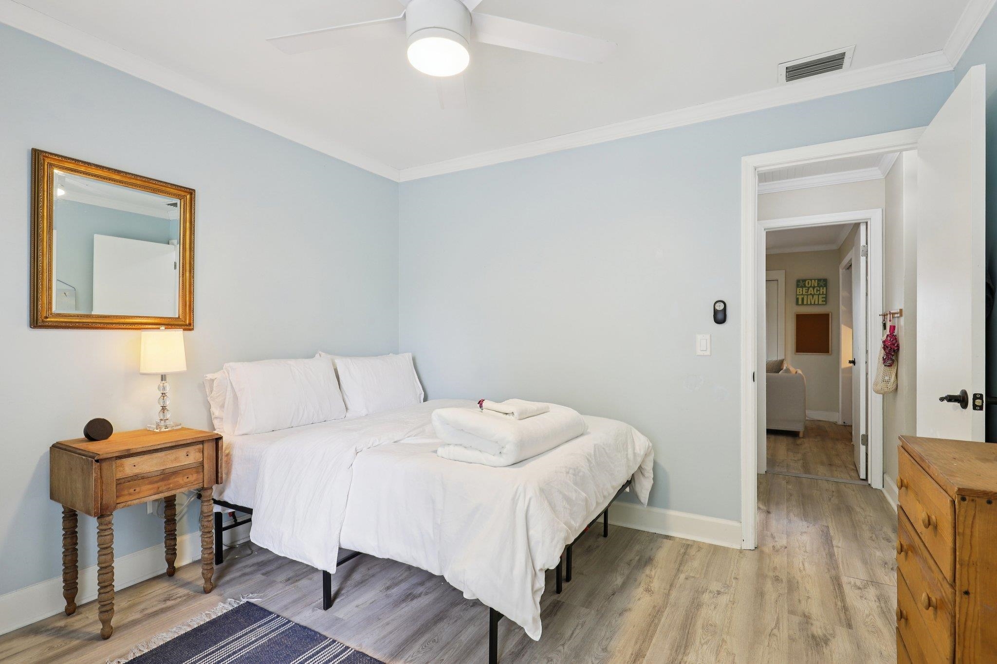 Image 30 of 75 For 133 Pelican Rd + Adu