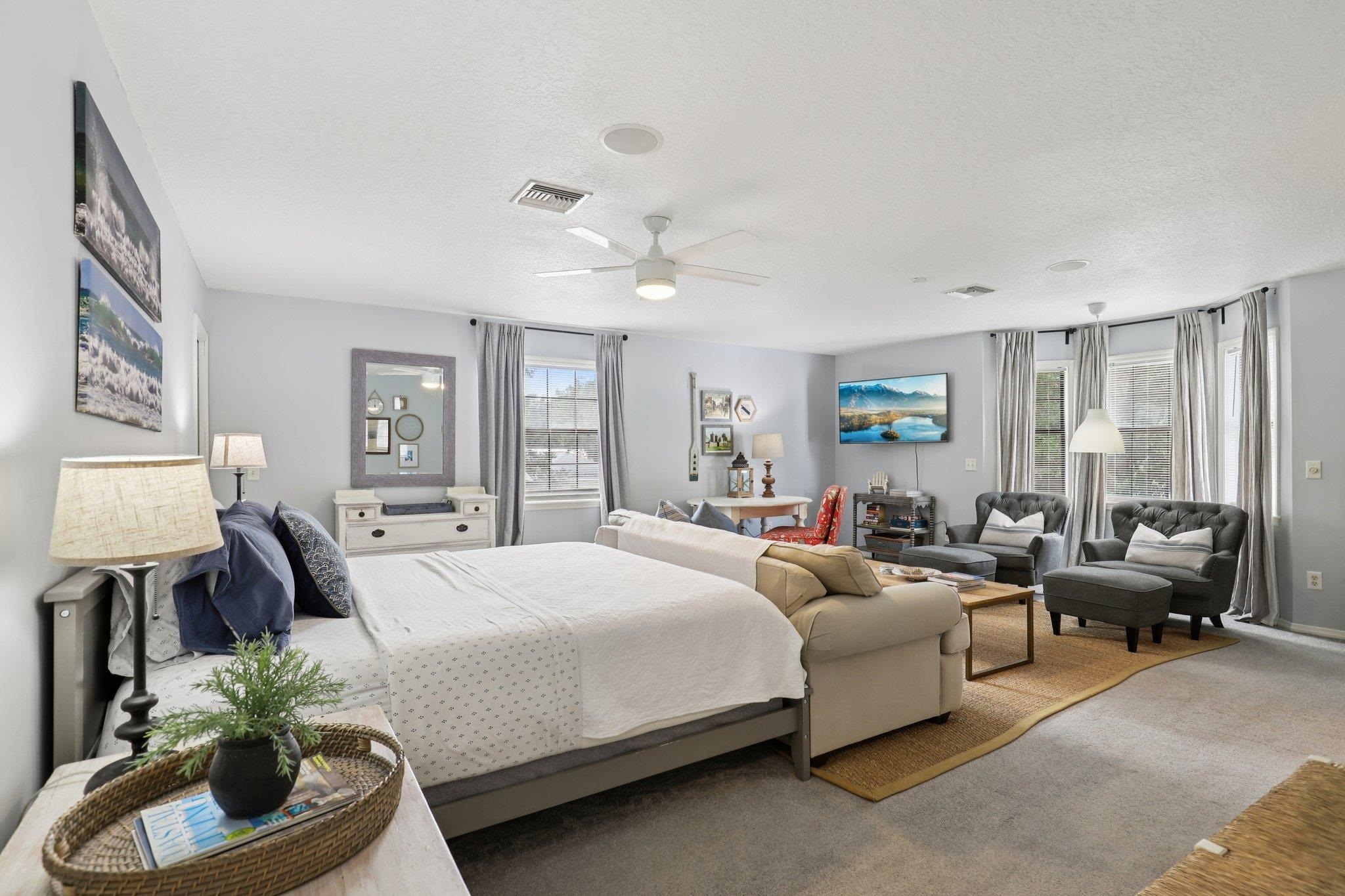 Image 46 of 75 For 133 Pelican Rd + Adu