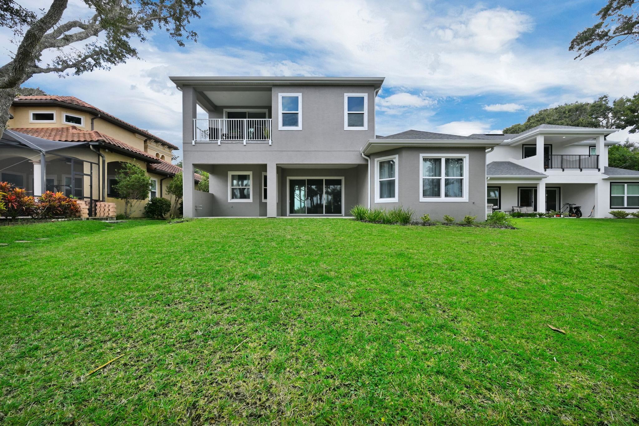 Image 50 of 97 For 45 Riverwalk Dr S