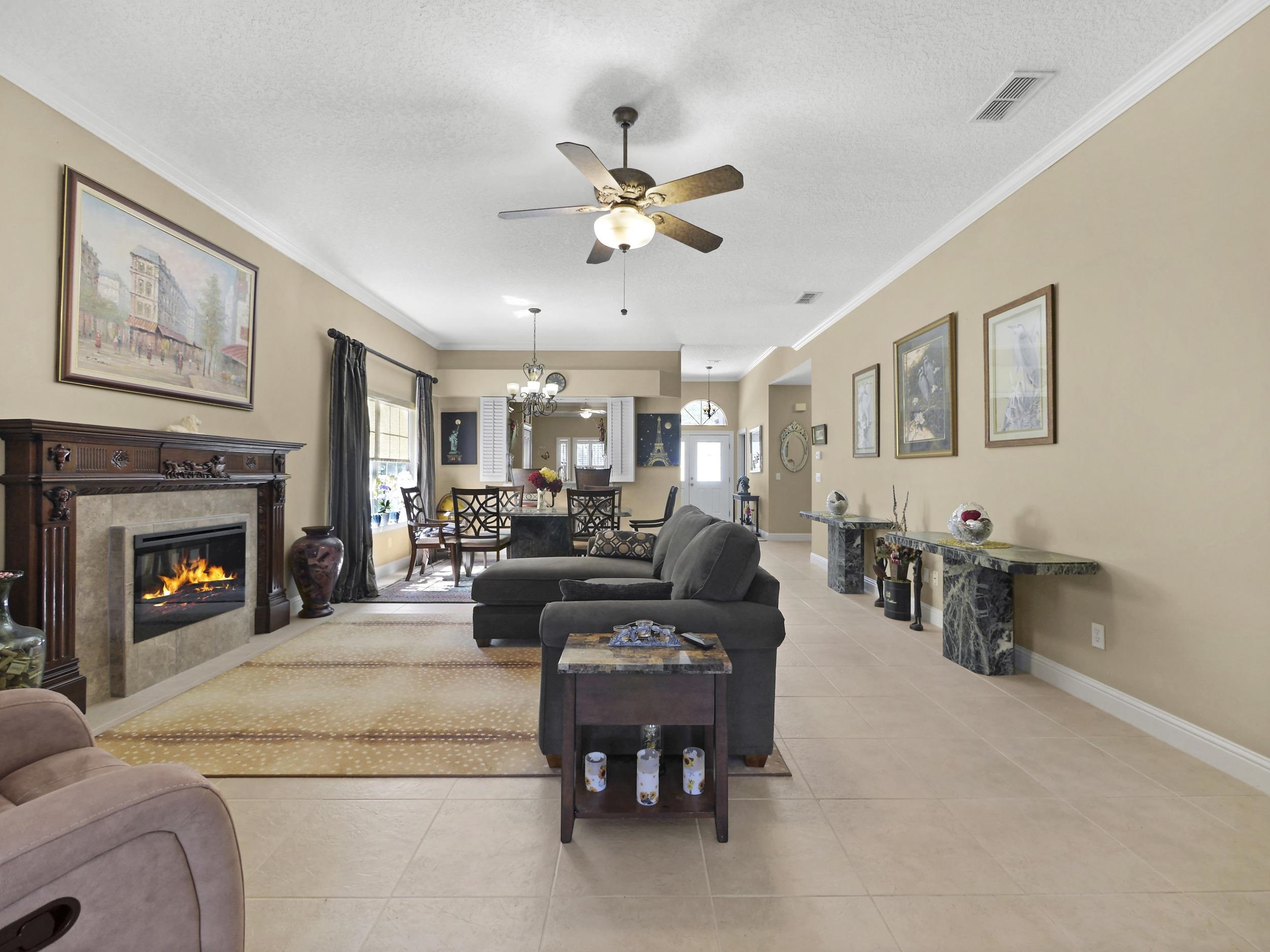 Image 13 of 33 For 804 Doral Ct