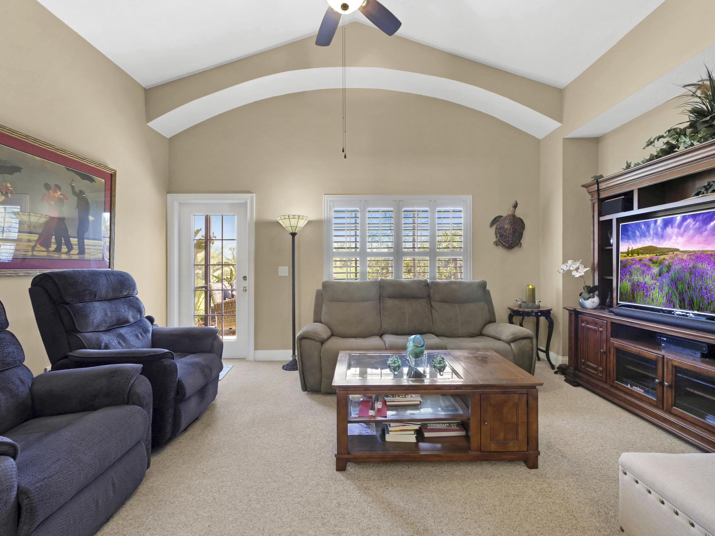 Image 16 of 33 For 804 Doral Ct