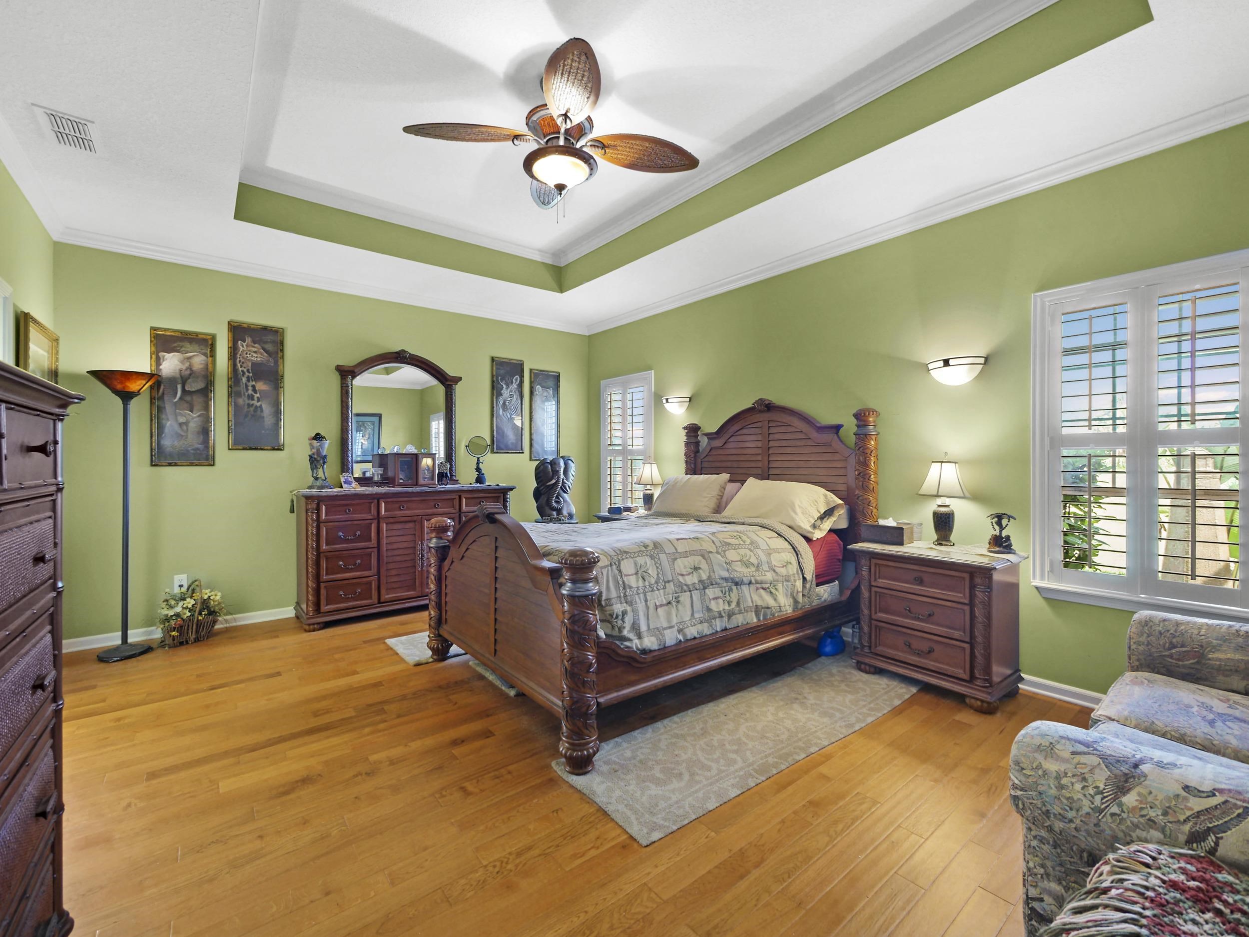 Image 17 of 33 For 804 Doral Ct