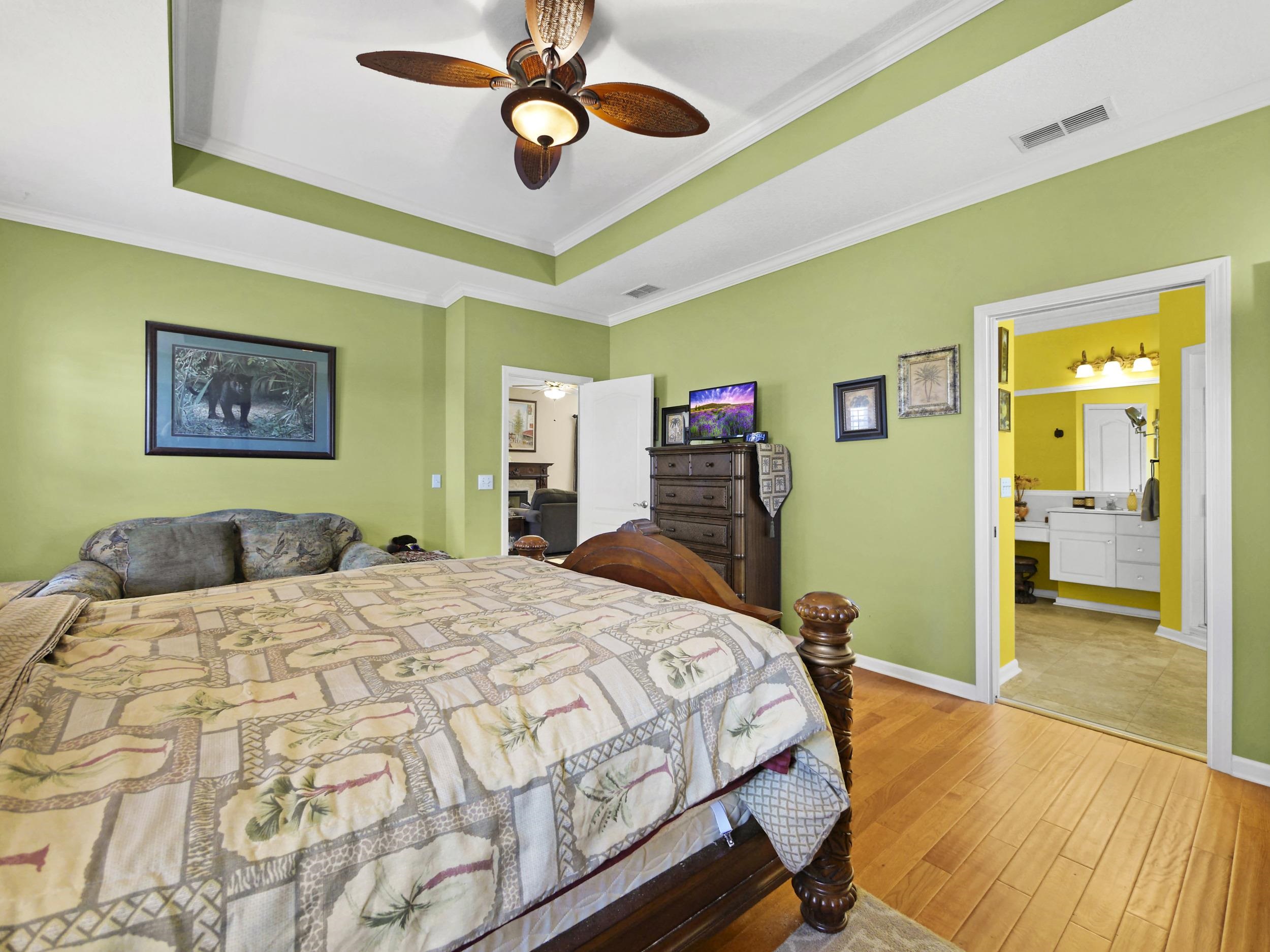 Image 18 of 33 For 804 Doral Ct