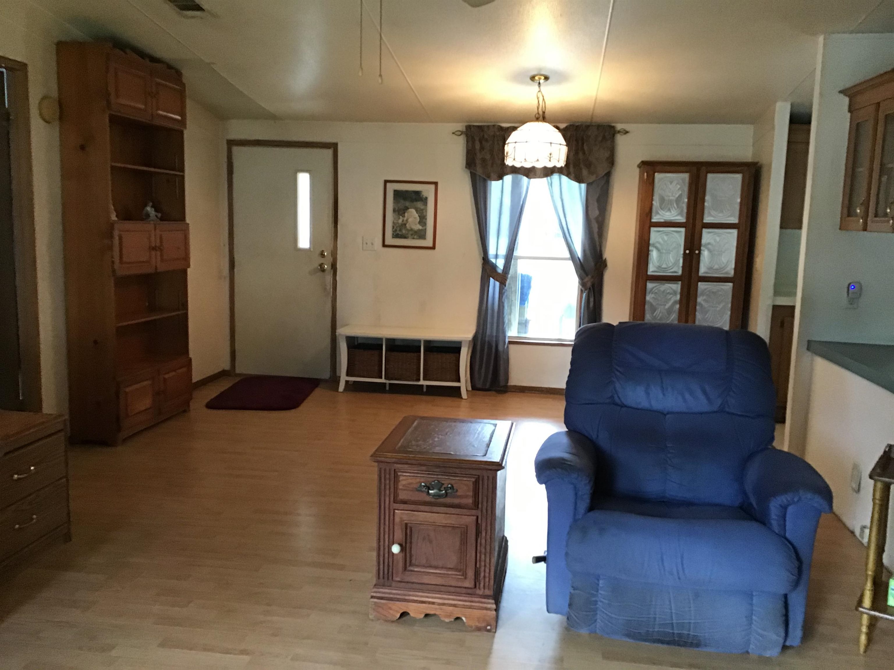 Image 10 of 17 For 4400 Florence St