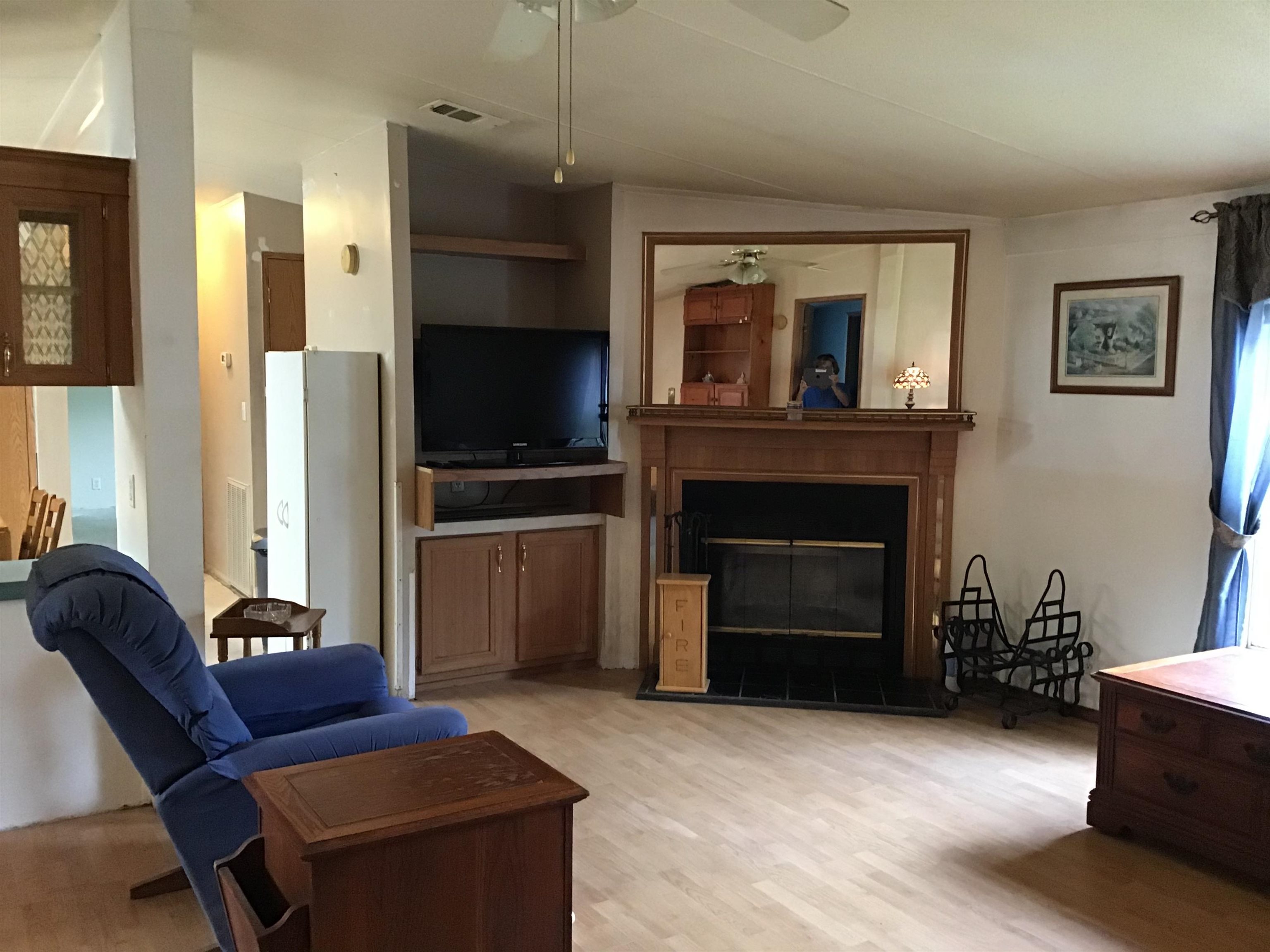 Image 11 of 17 For 4400 Florence St