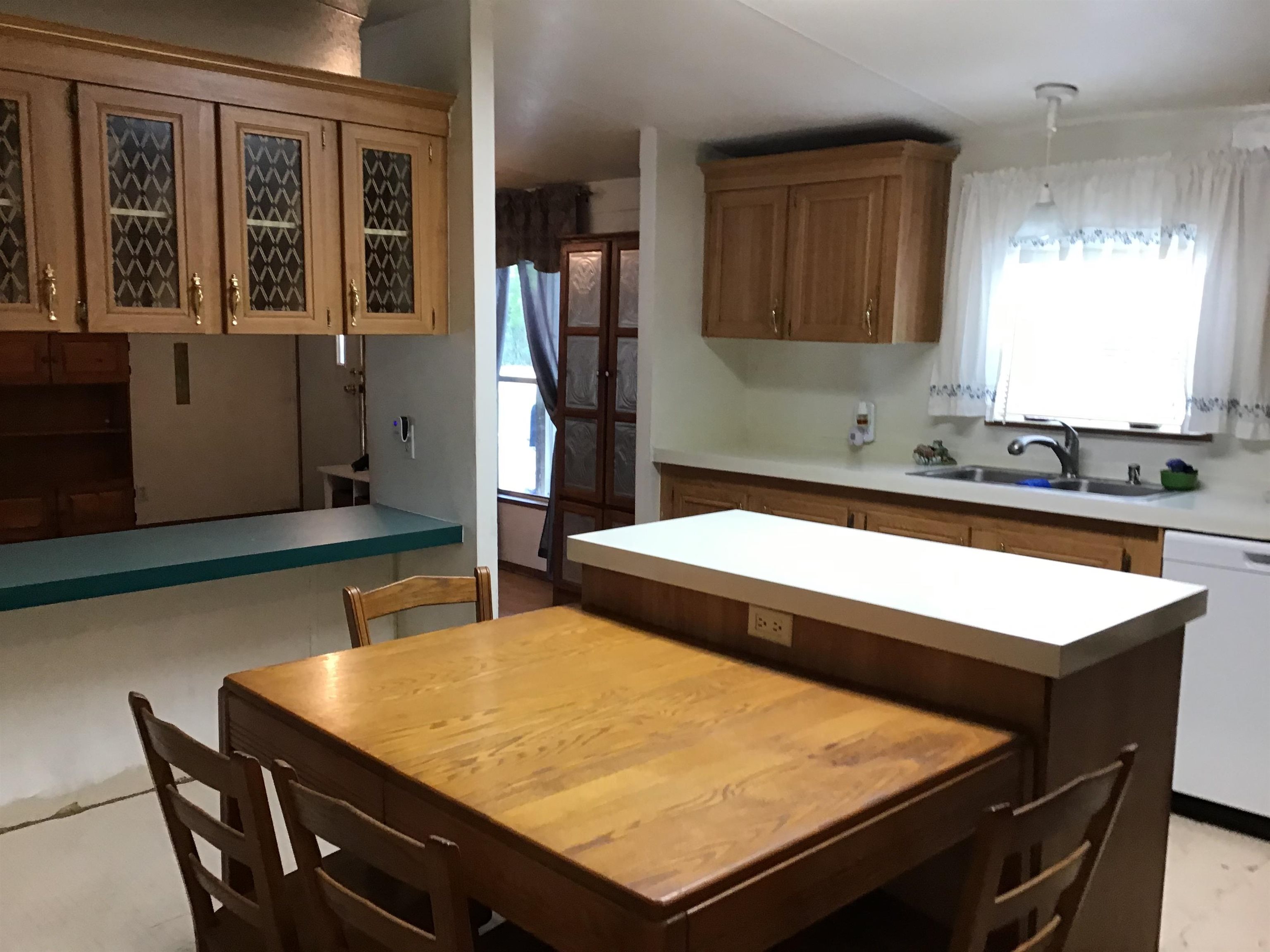 Image 14 of 17 For 4400 Florence St