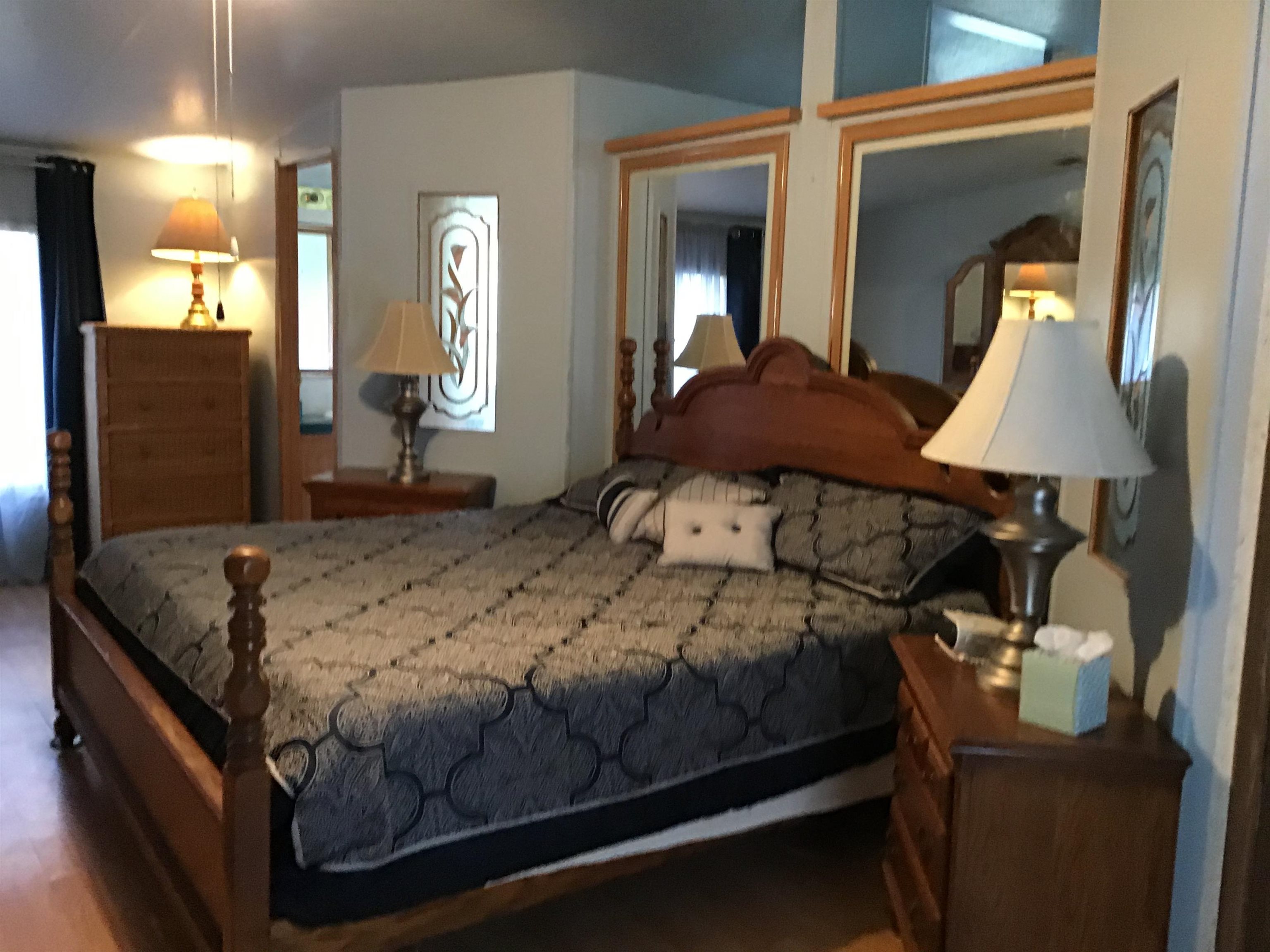 Image 15 of 17 For 4400 Florence St