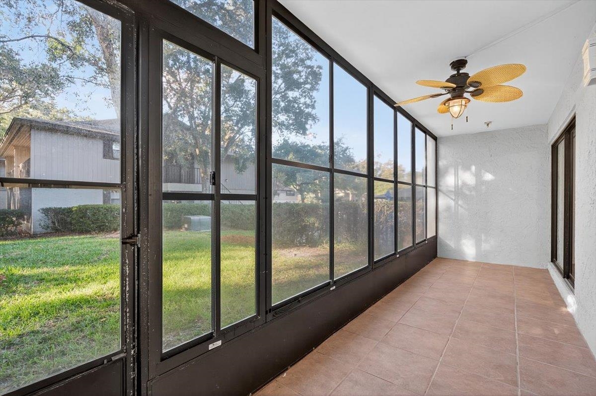 Image 22 of 31 For 19 Alcira Ct