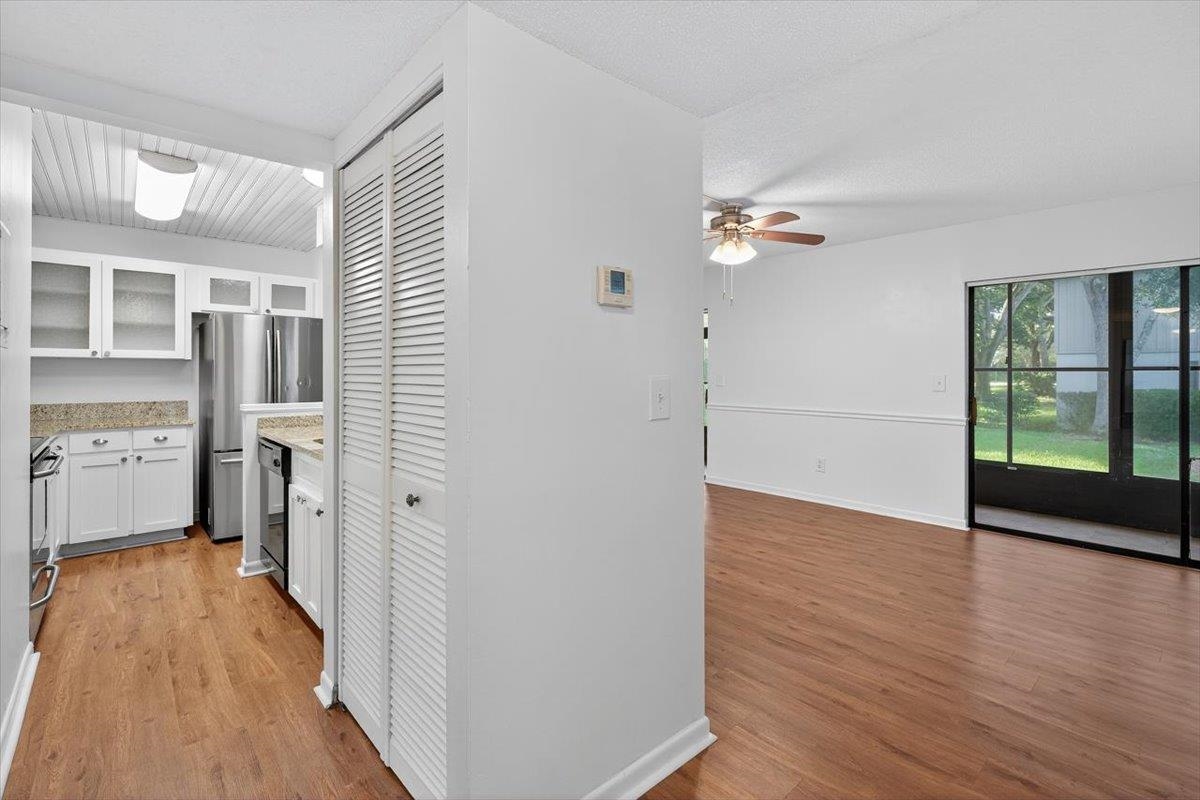 Image 8 of 31 For 19 Alcira Ct