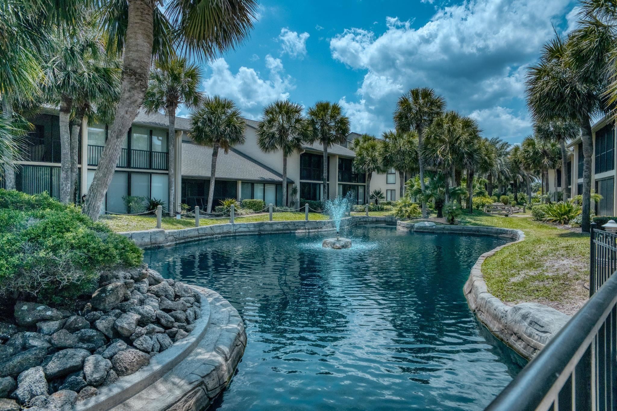 Image 25 of 42 For 66 Village Las Palmas Cir