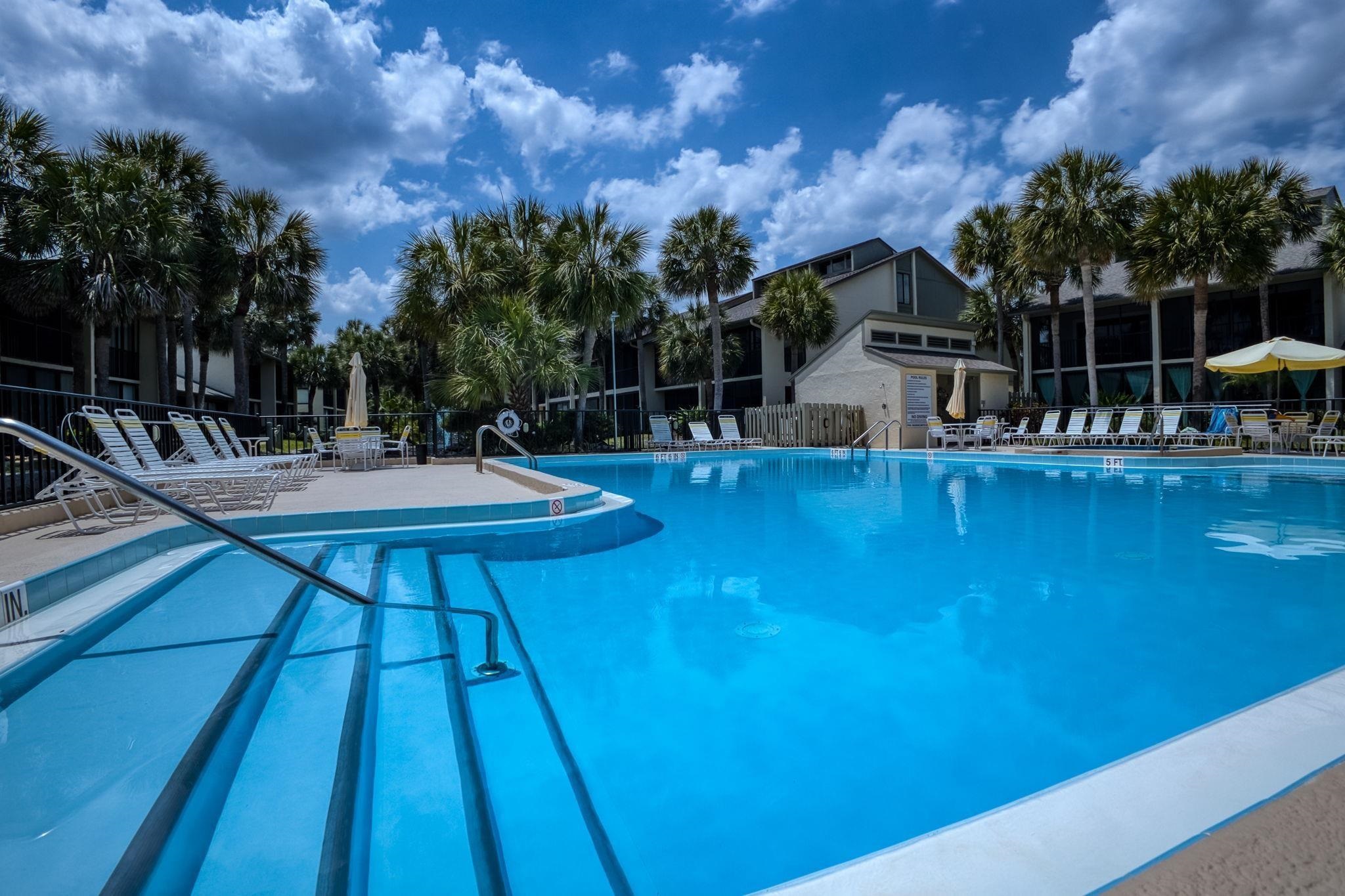 Image 27 of 42 For 66 Village Las Palmas Cir